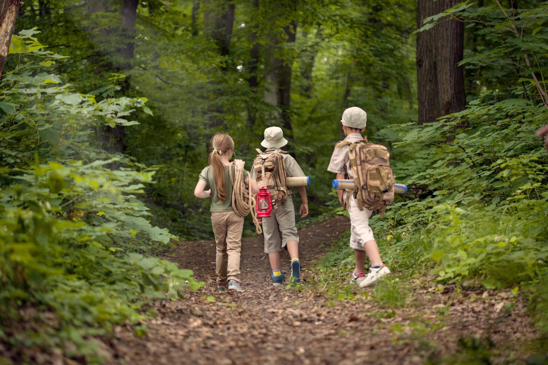 Conocer gente y crear nuevas amistades con los campamentos multiaventura que organiza Aventurarte