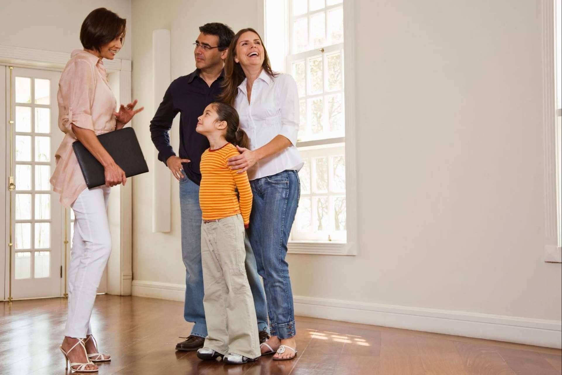 Kensington International ofrece servicios de alta calidad para la venta de pisos y casas, desde la consulta inicial hasta el servicio posventa