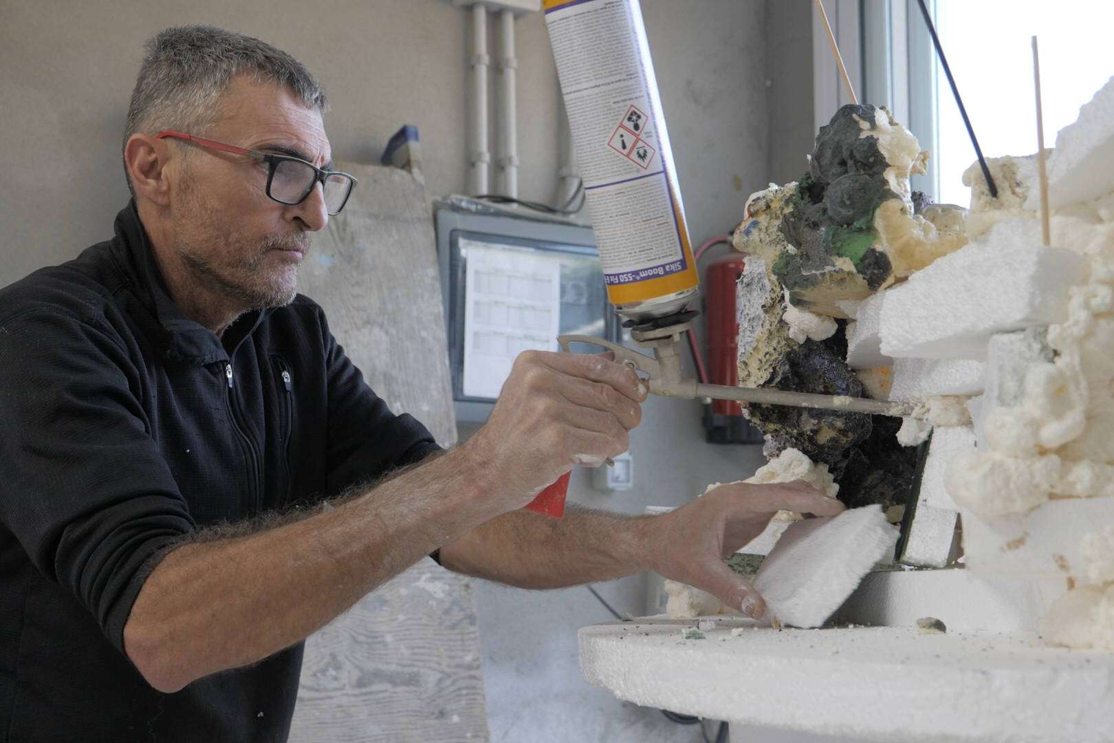 Ramón Colomer muestra en su canal de YouTube vídeos del proceso de construcción de sus dioramas de las 7 maravillas del mundo antiguo