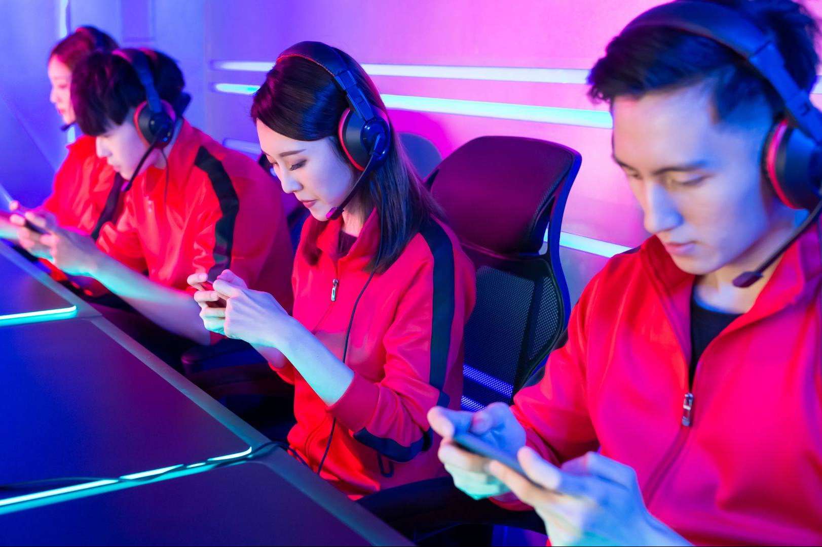 QLASH Spain ganador del Primer Campeonato Europeo League of Legends Wild Rift 2022 OROC CUP