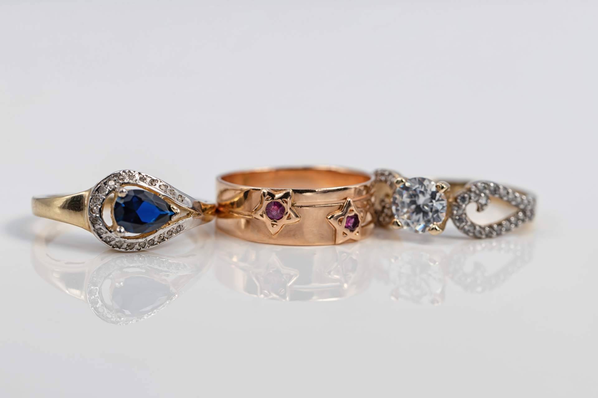 Regalar en Navidad las joyas en tendencia que crea Isabel Lamadrid