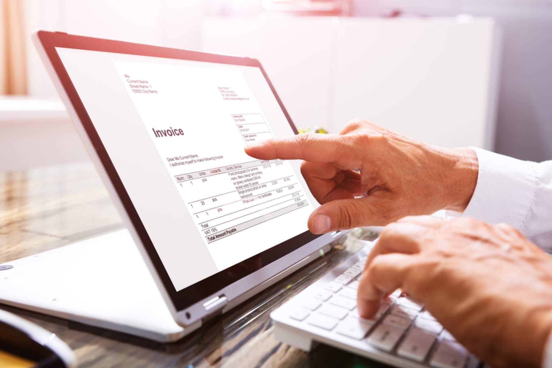 MAX GESTIÓN visualiza la factura electrónica como el futuro inmediato