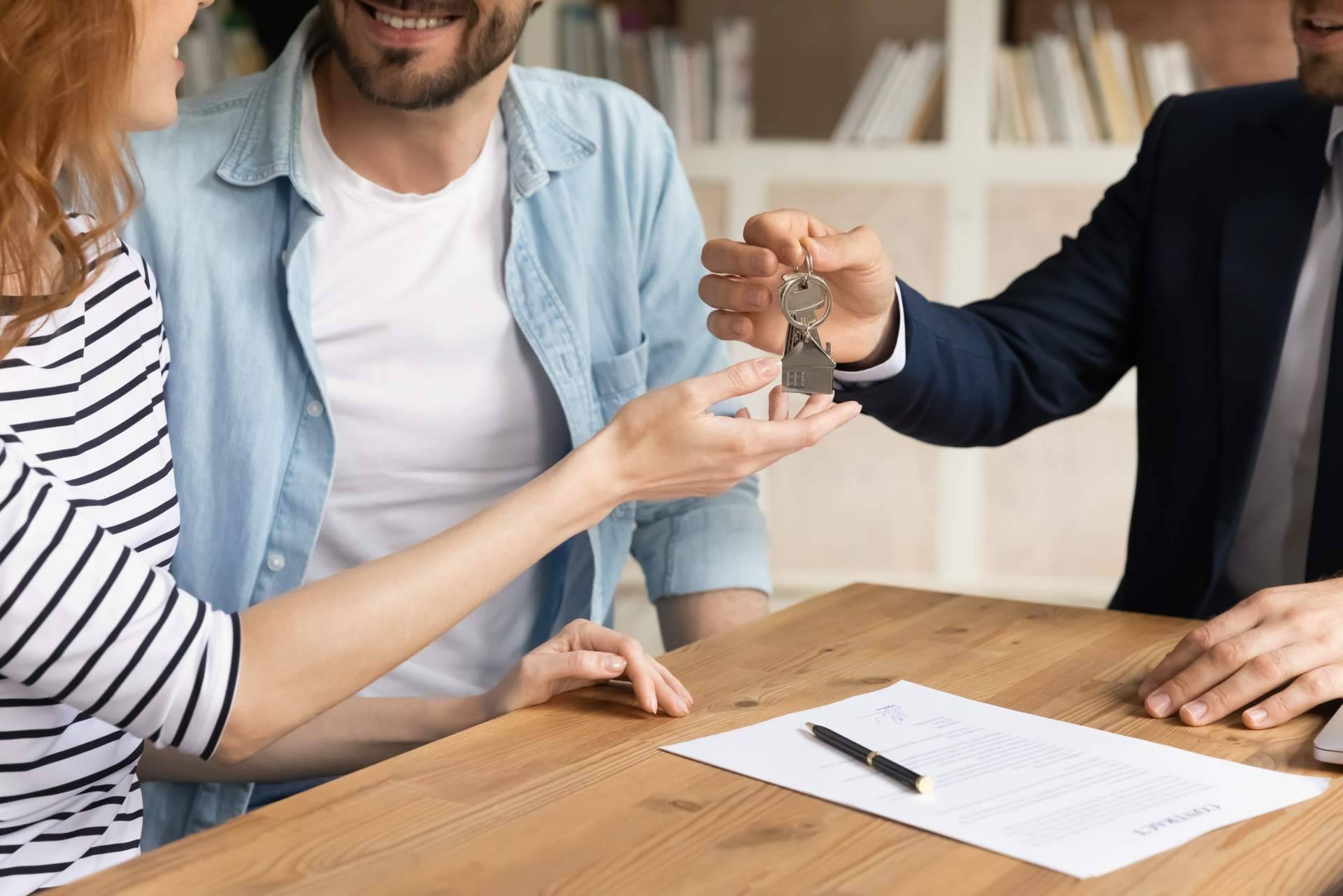 Urban Asesores Inmobiliarios ayuda a los propietarios gestionando el alquiler de viviendas