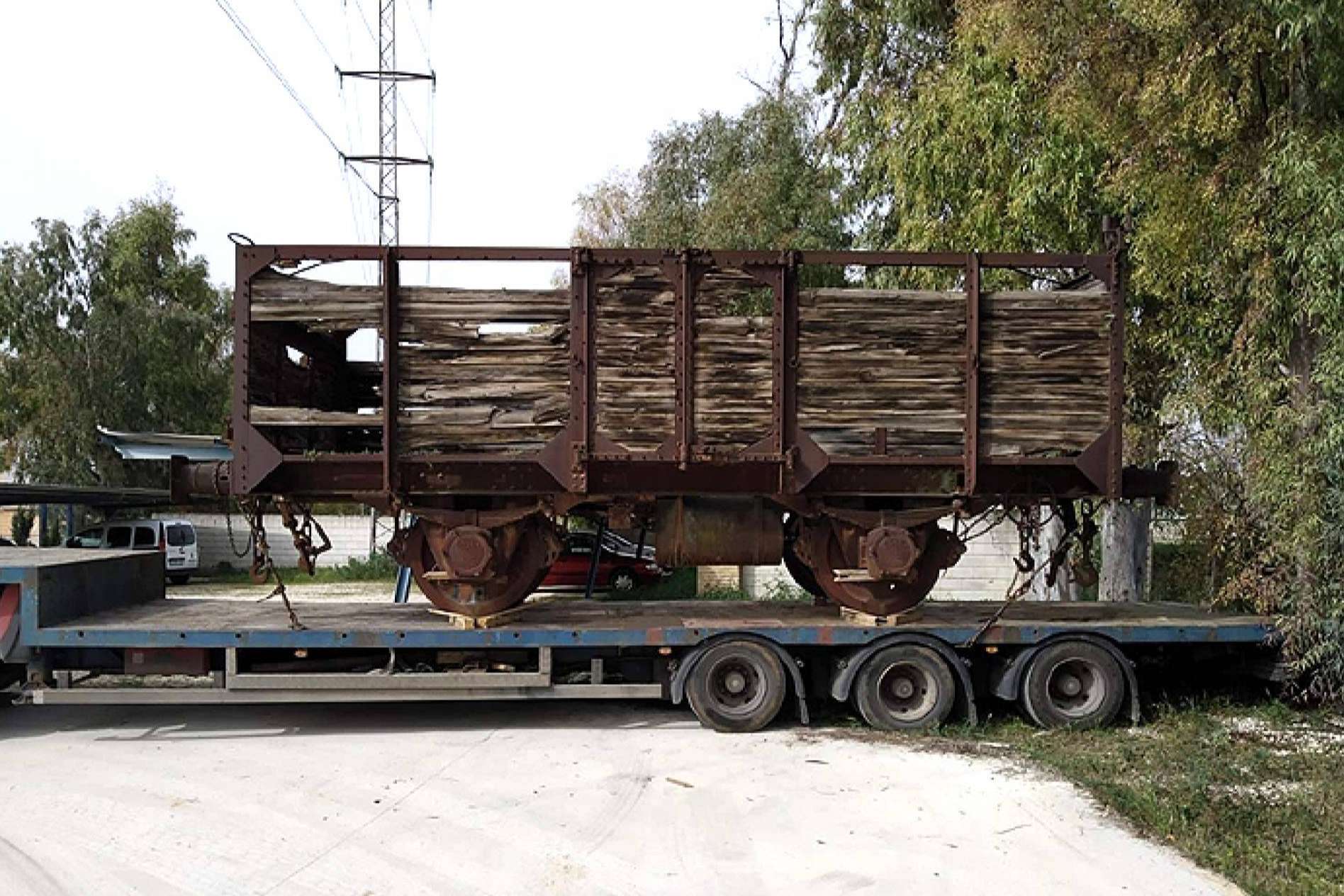 Un histórico vagón de bordes máximos preservado por la Fundación del Patrimonio Ferroviario