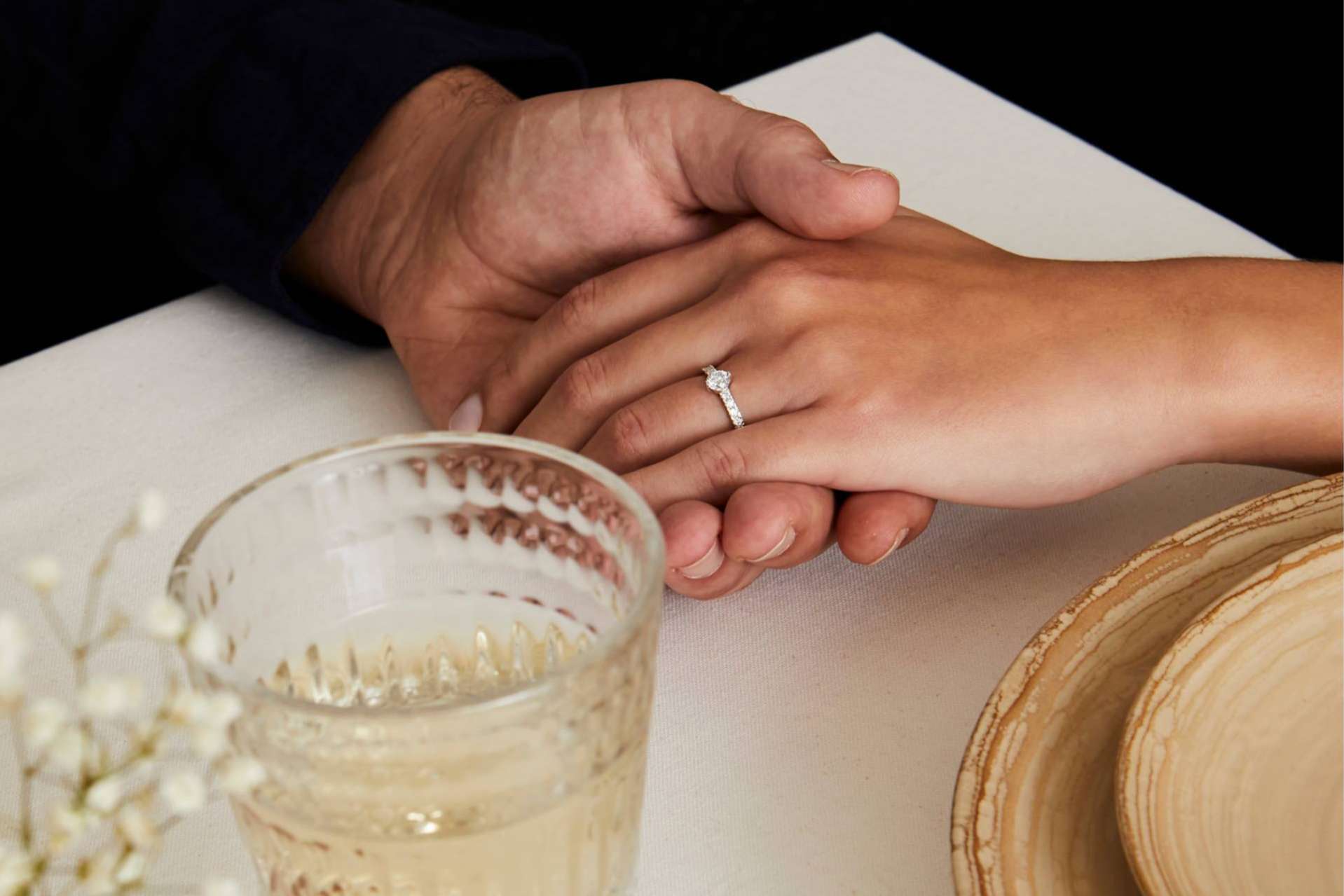 Un anillo de compromiso, el regalo navideño ideal