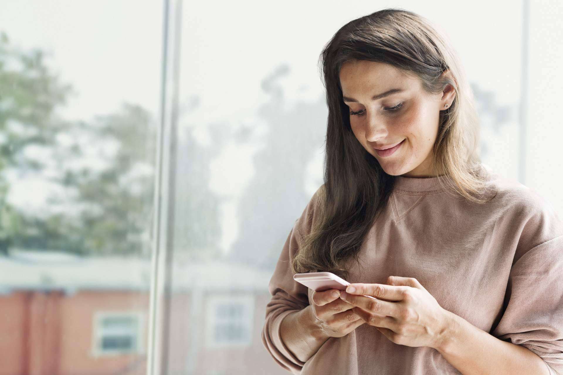 Investigadores del IBIMA impulsan una app para prevenir la depresión laboral