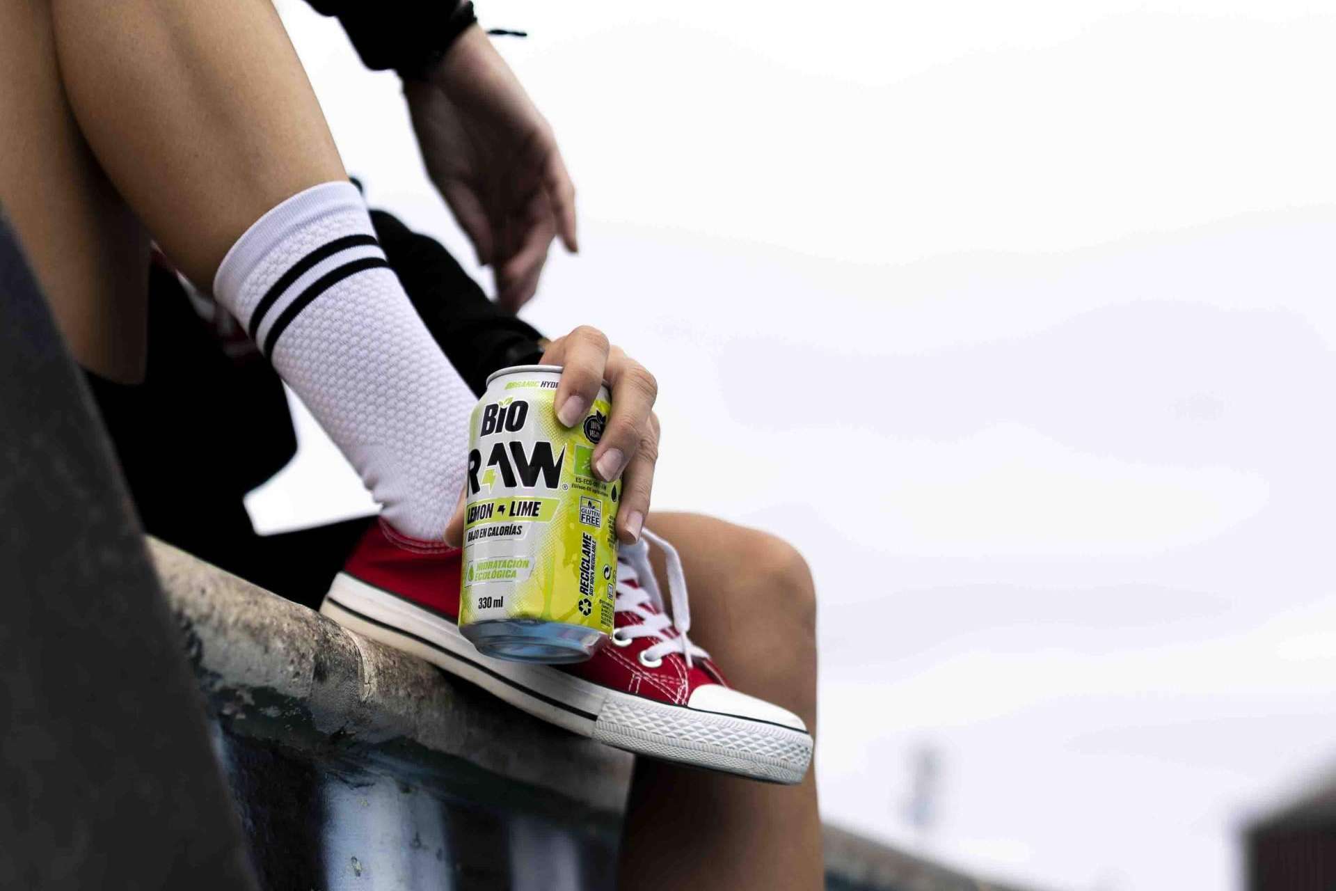 RAW Super Drink, la bebida ecológica española que está siendo un auténtico éxito de ventas en todos los supermercados