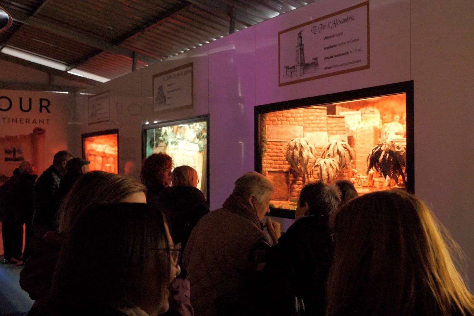 La obra de Ramón Colomer destaca en la apertura de Expotour Itinerant