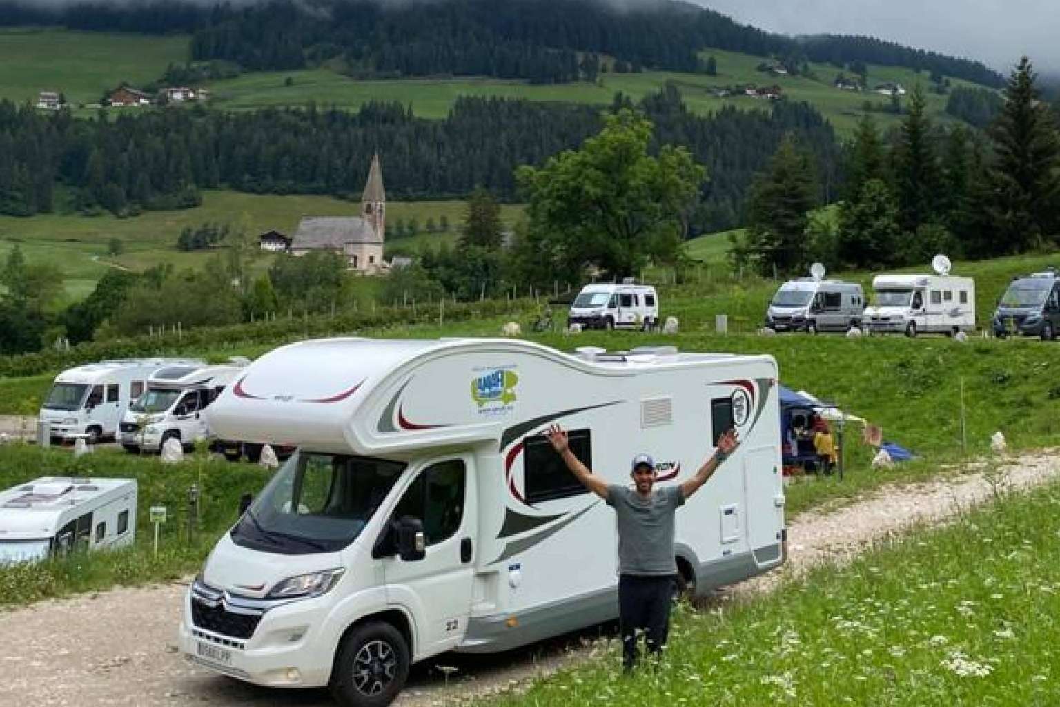 Alquilar varios modelos de autocaravanas a un precio económico con todo incluido con Amafi Caravaning