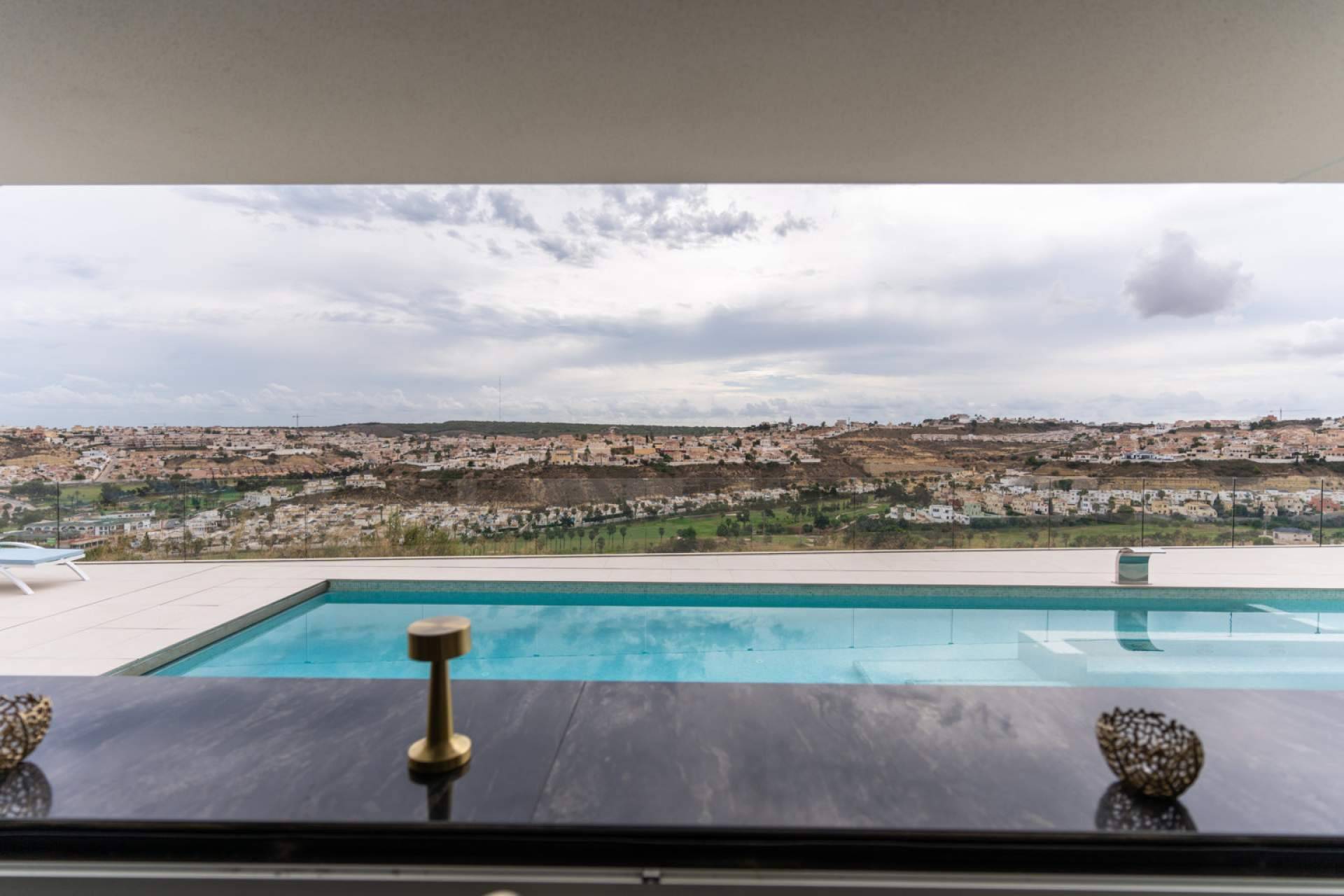 Metamorfosis de una rehabilitación arquitectónica, por Pacheco & Asociados Arquitectos