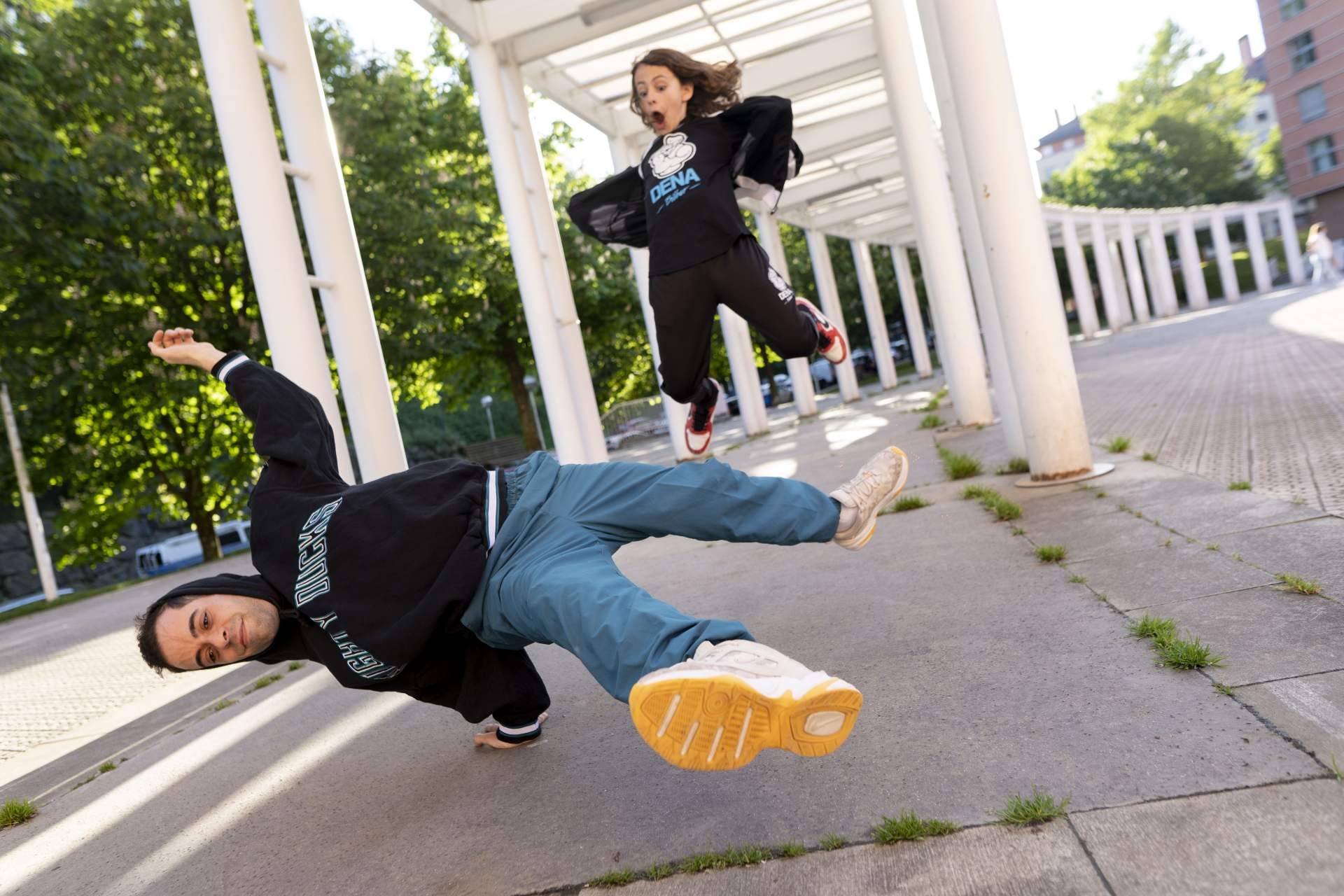 DENA BILBAO ofrece clases de baile para niños y niñas