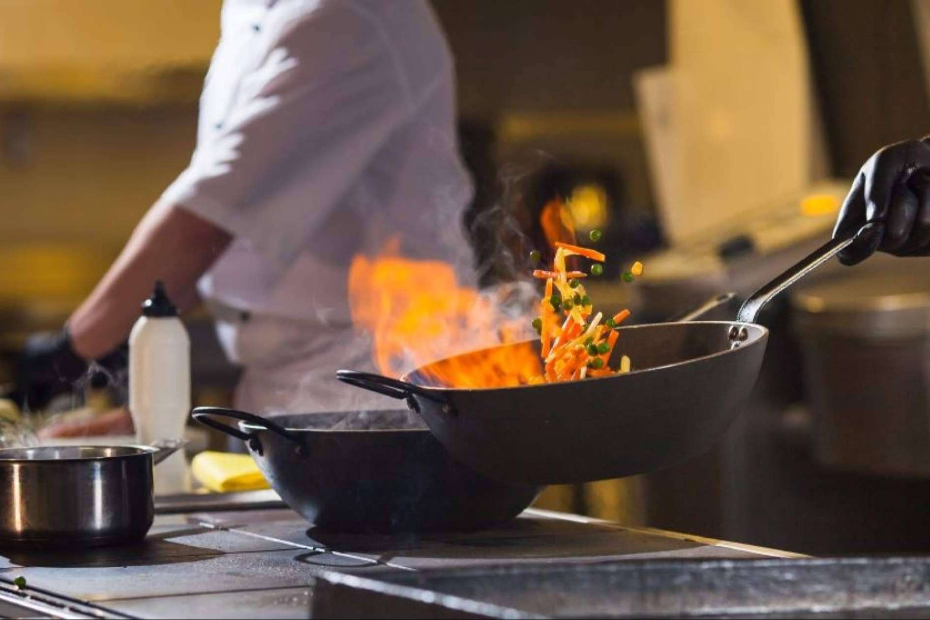 Qué es y cómo montar una dark kitchen, por ReadyMe