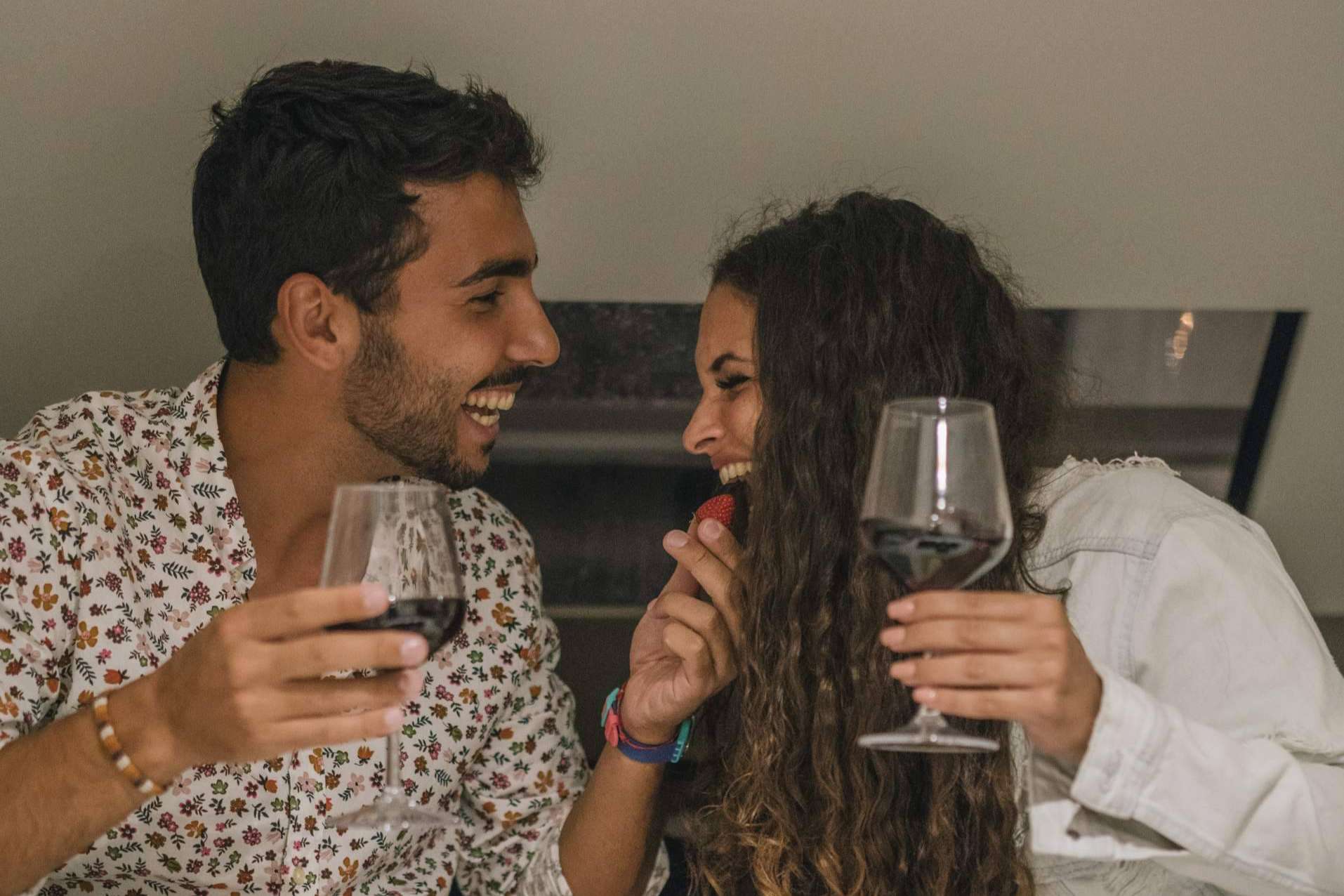 Sondevela ofrece uno de los mejores regalos para Sant Valentín, una navegación exclusiva en Barcelona