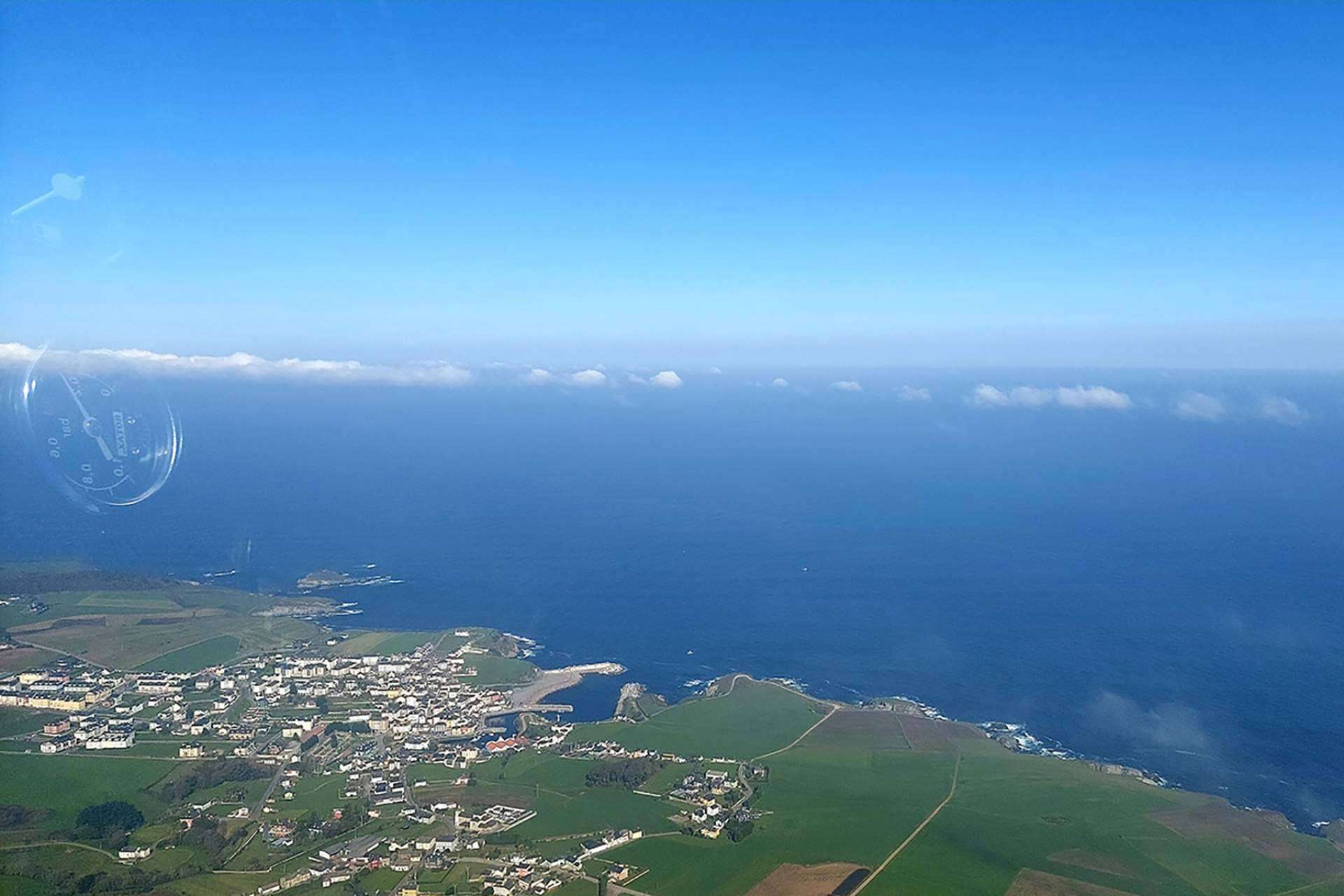 Volar en Asturias con los cursos de pilotaje de ultraligero de Asturfly