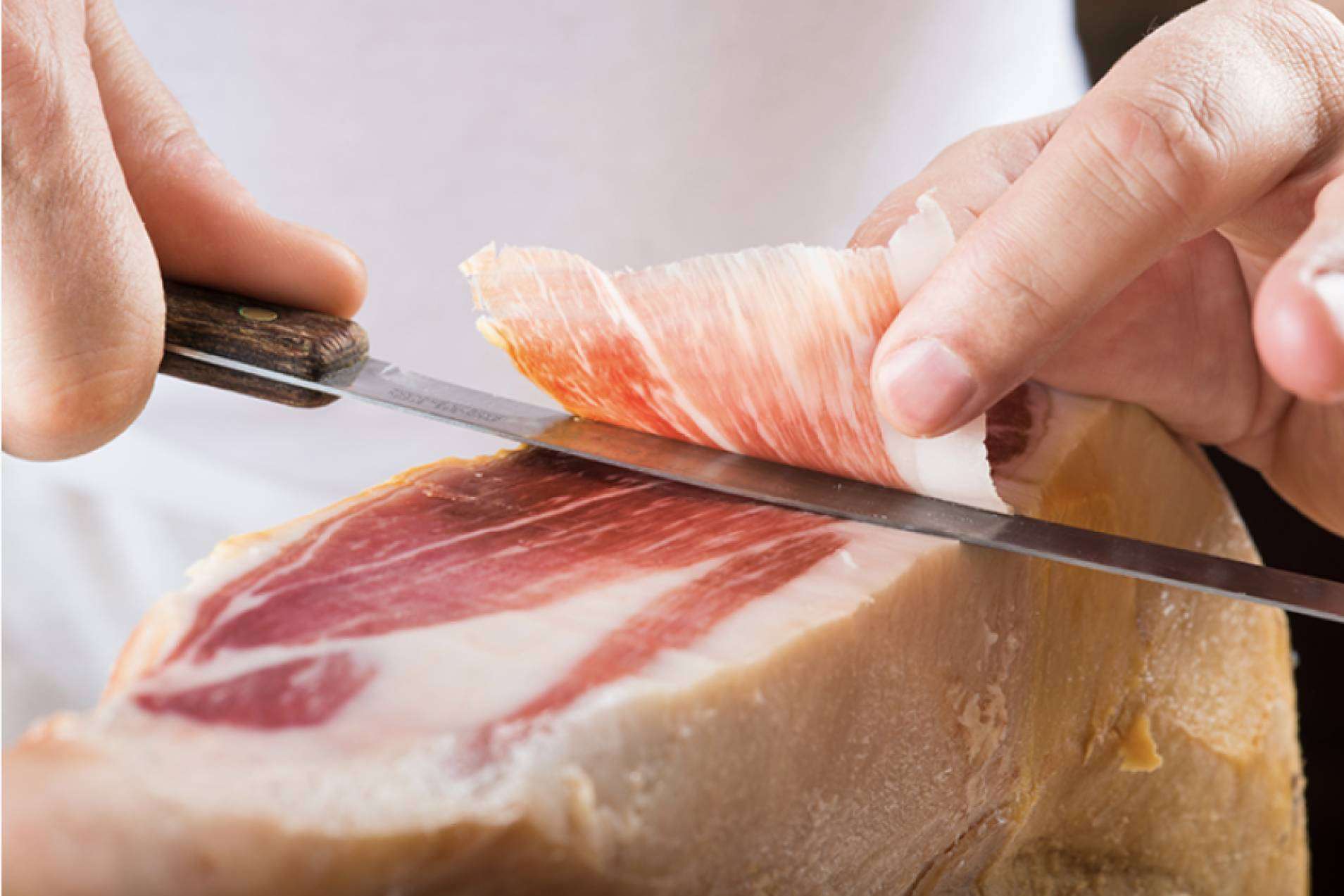 Utistil, soluciones personalizadas de afilado, utillaje y mobiliario para profesionales del retail alimentario