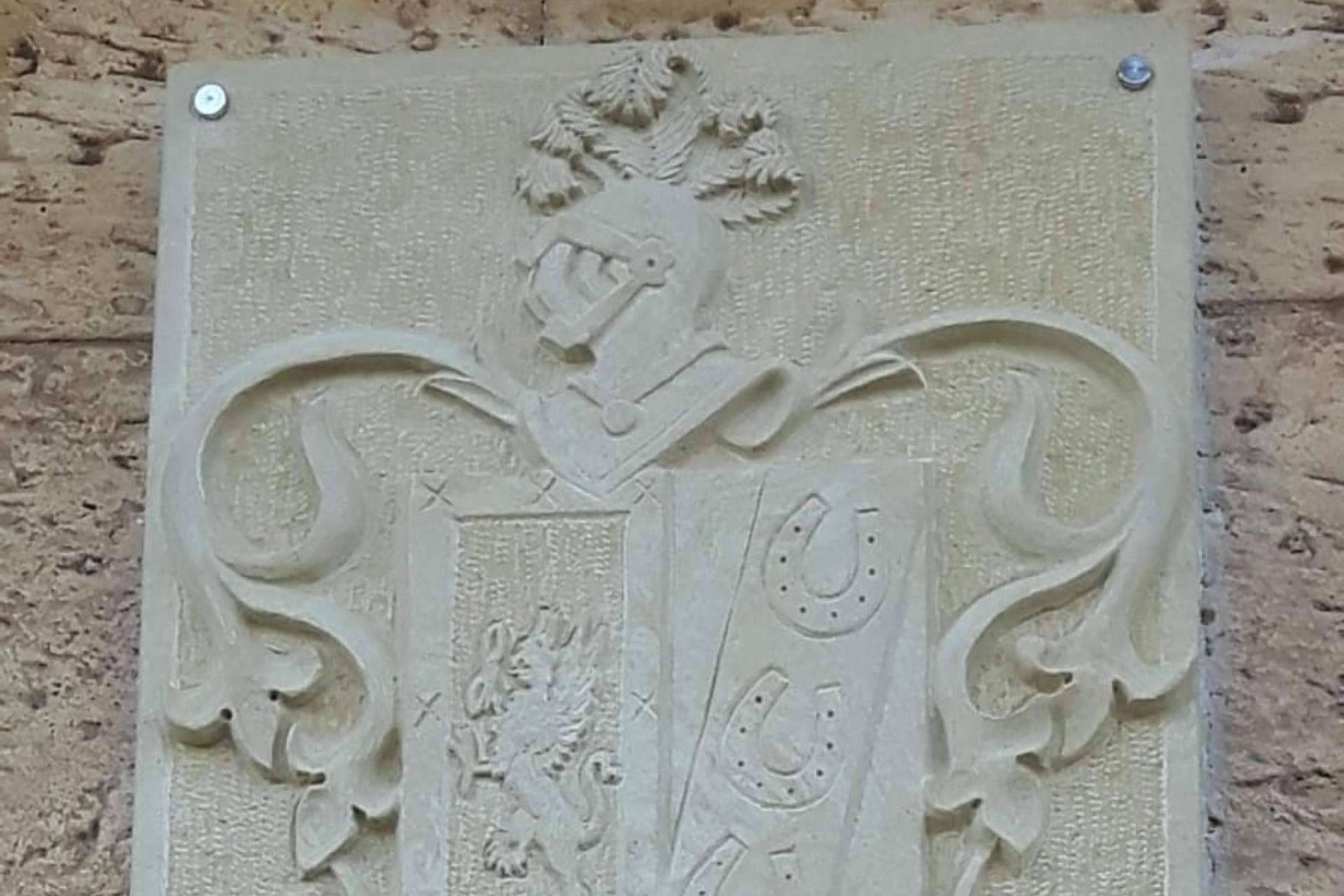 Tienda Heráldica, escudos heráldicos tallados en piedra natural