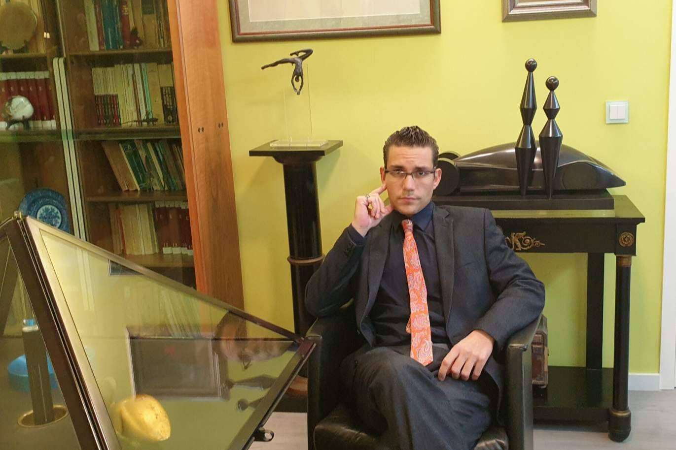 Es nombrado por Best Lawyers 2023 como el mejor abogado de España en derecho penal y procesal penal el criminalista Pardo-Geijo