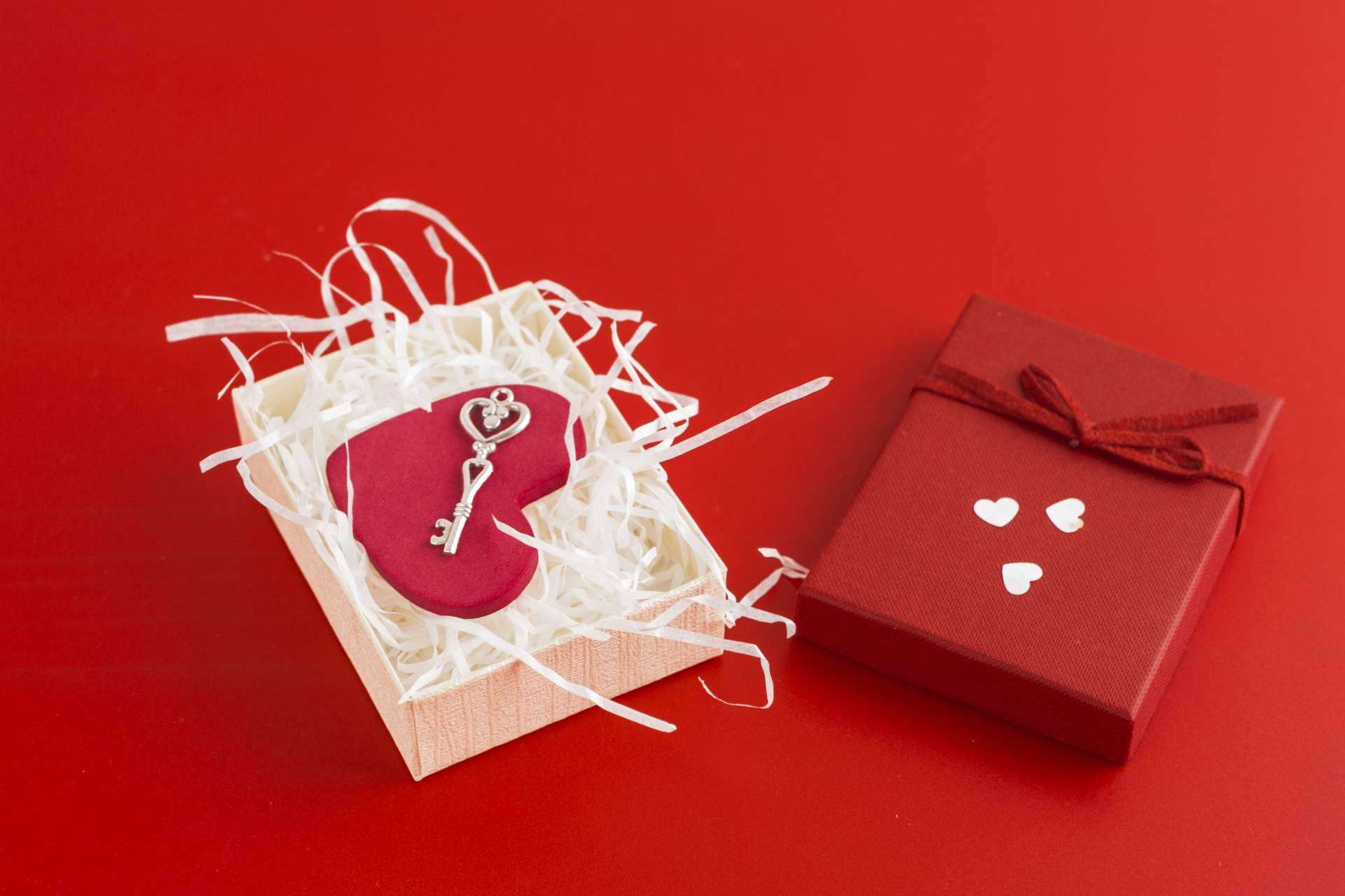 Un buen regalo para San Valentín, Enigma Exprés