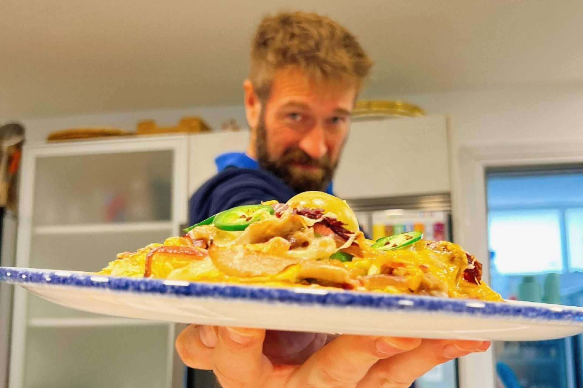 TuFoodPack ofrece la posibilidad de que todos sus clientes cocinen recetas frescas en vivo y en directo de la mano de Julius