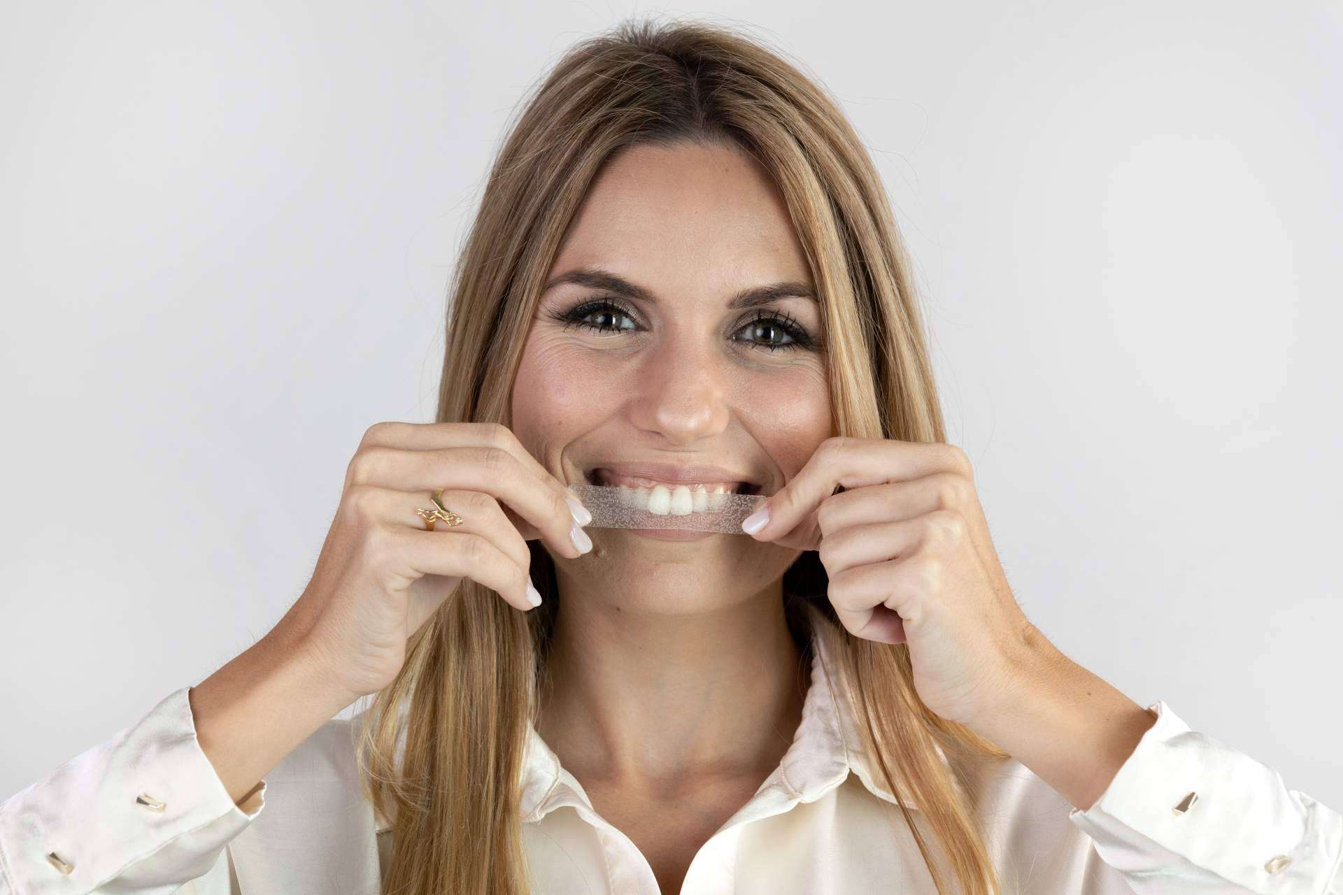 DR. INUK, un laboratorio español que revoluciona el blanqueamiento de los dientes