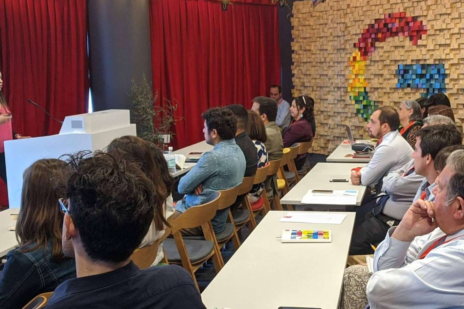Diseñar el futuro, transformar la manera de enseñar más rápido