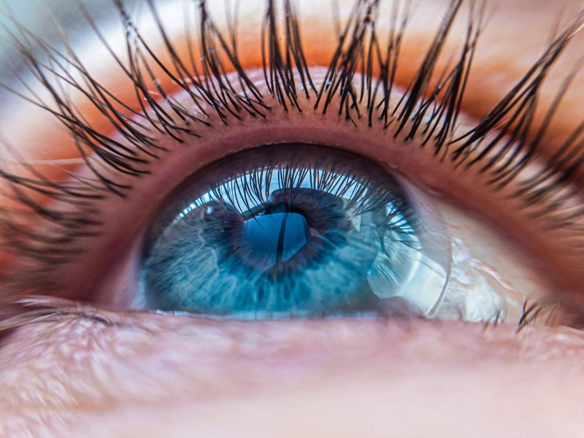 ¿Cuánto tiempo se puede llevar las lentillas puestas?