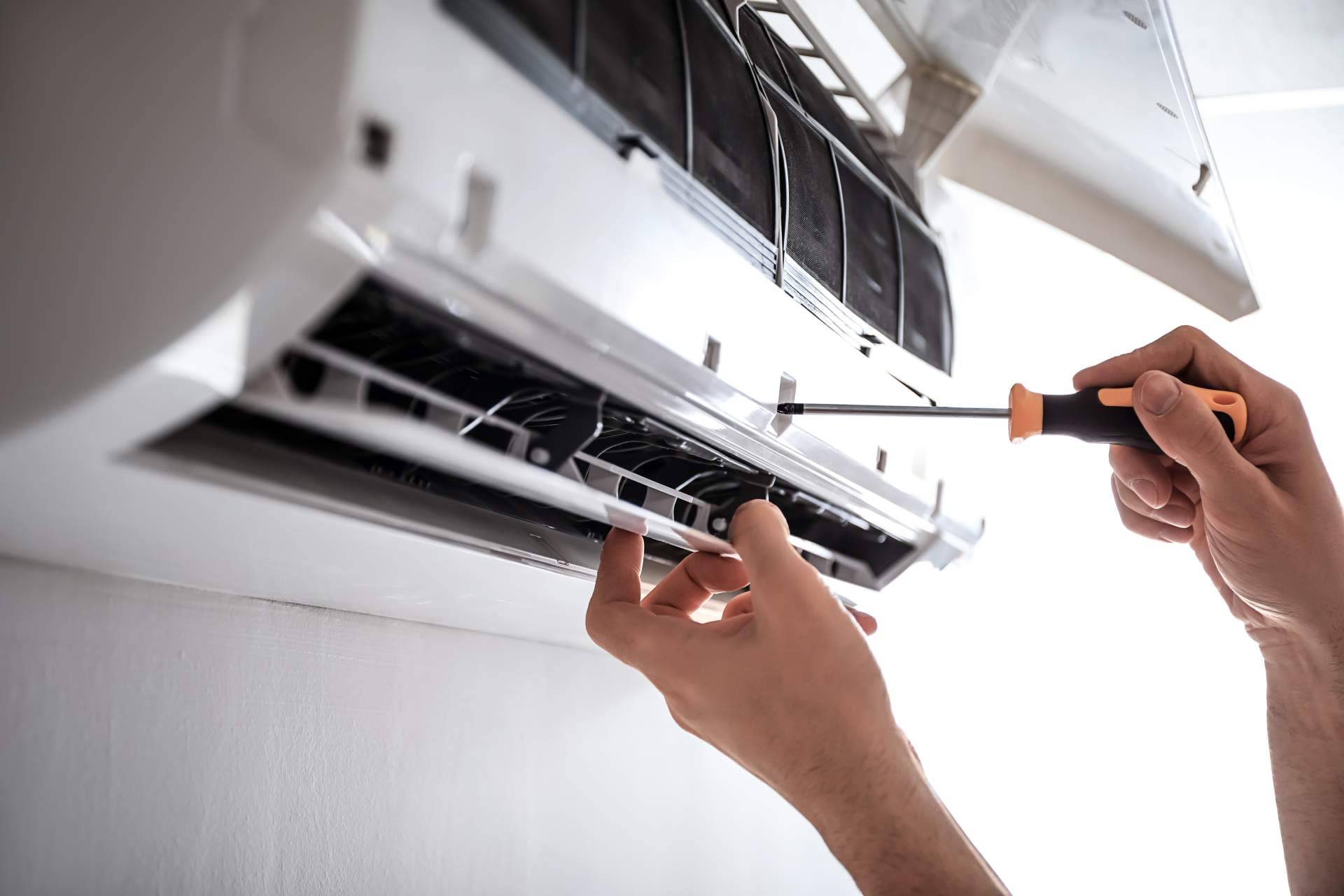 Mantenimiento de aires acondicionados, de la mano de Servicios Residenciales