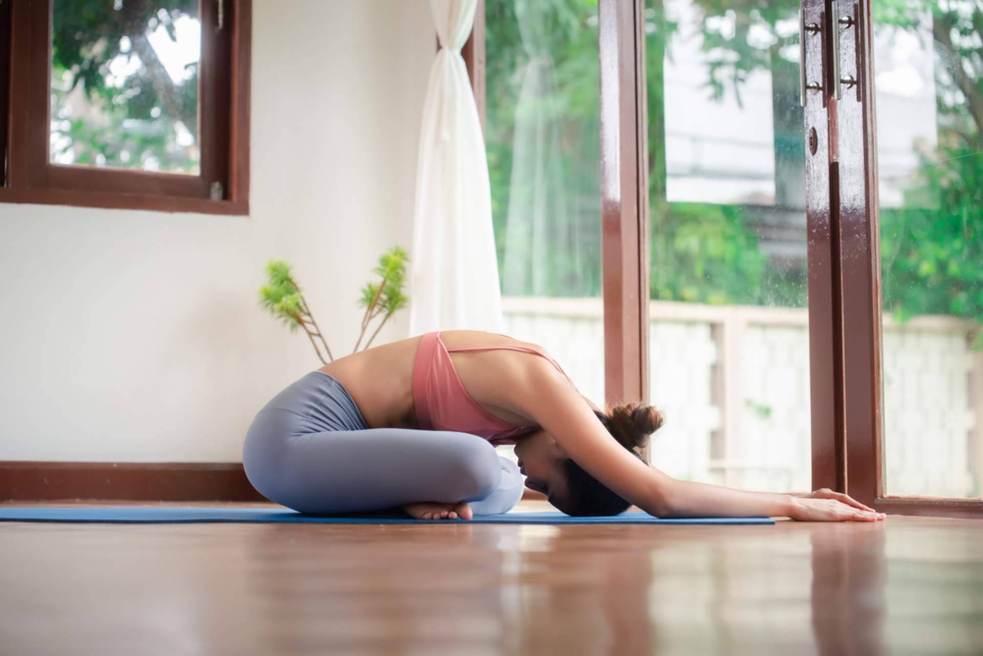 Shakandi sobre los beneficios del yoga terapéutico