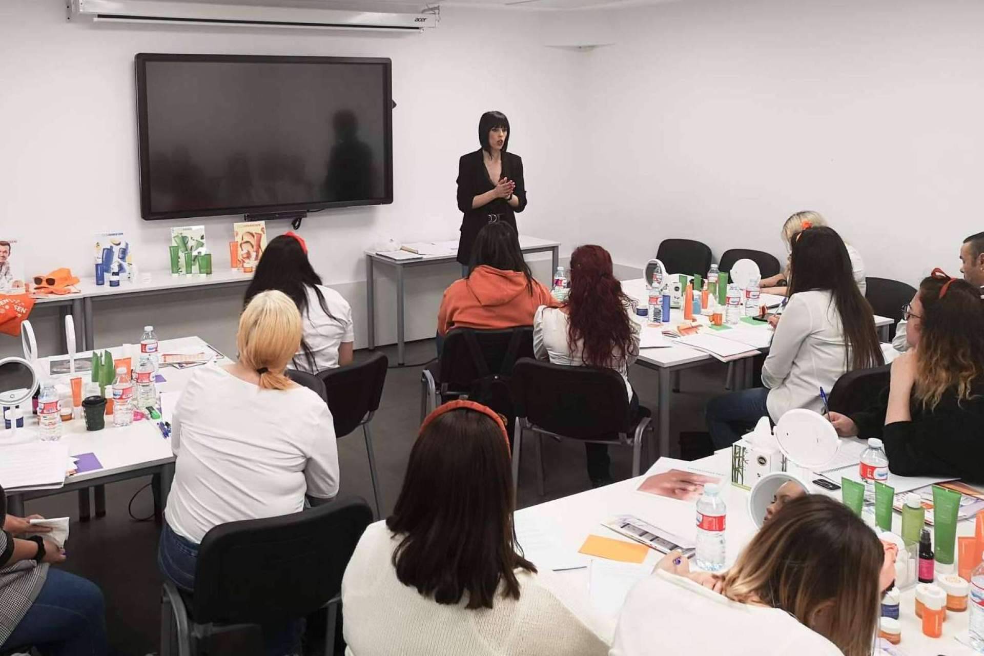 Cursos de estética y belleza, con Vicky Moraleda