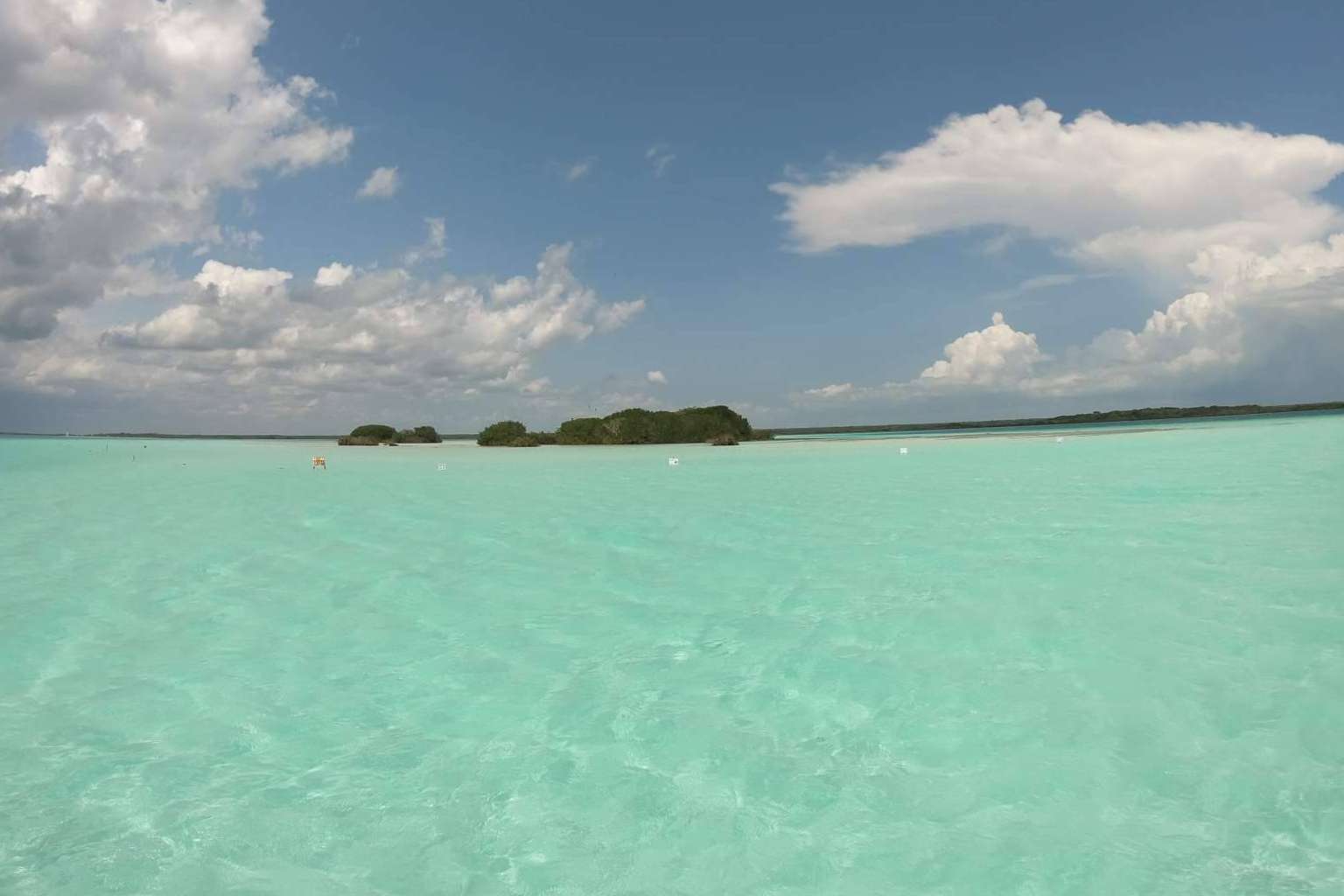 El viaje alternativo a Laguna Bacalar y Costa Maya que propone Tierras Mayas