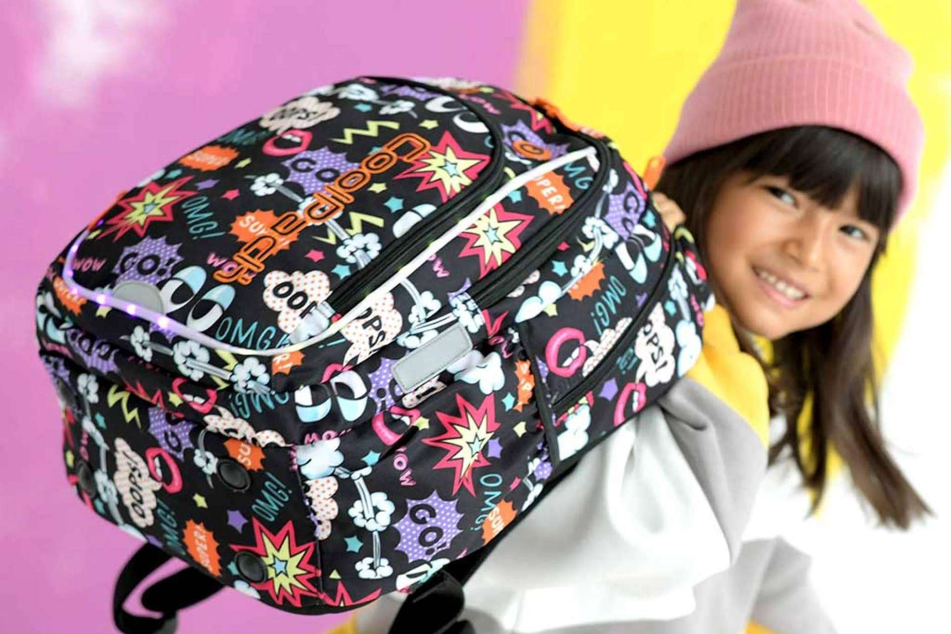 Mochilas LED que ofrecen diversión y seguridad, de CoolPack
