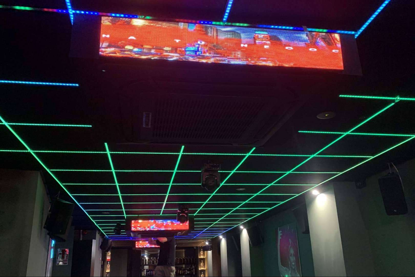 Captar la atención de los clientes potenciales mediante pantallas LED para negocios, de la mano de Pantatronic