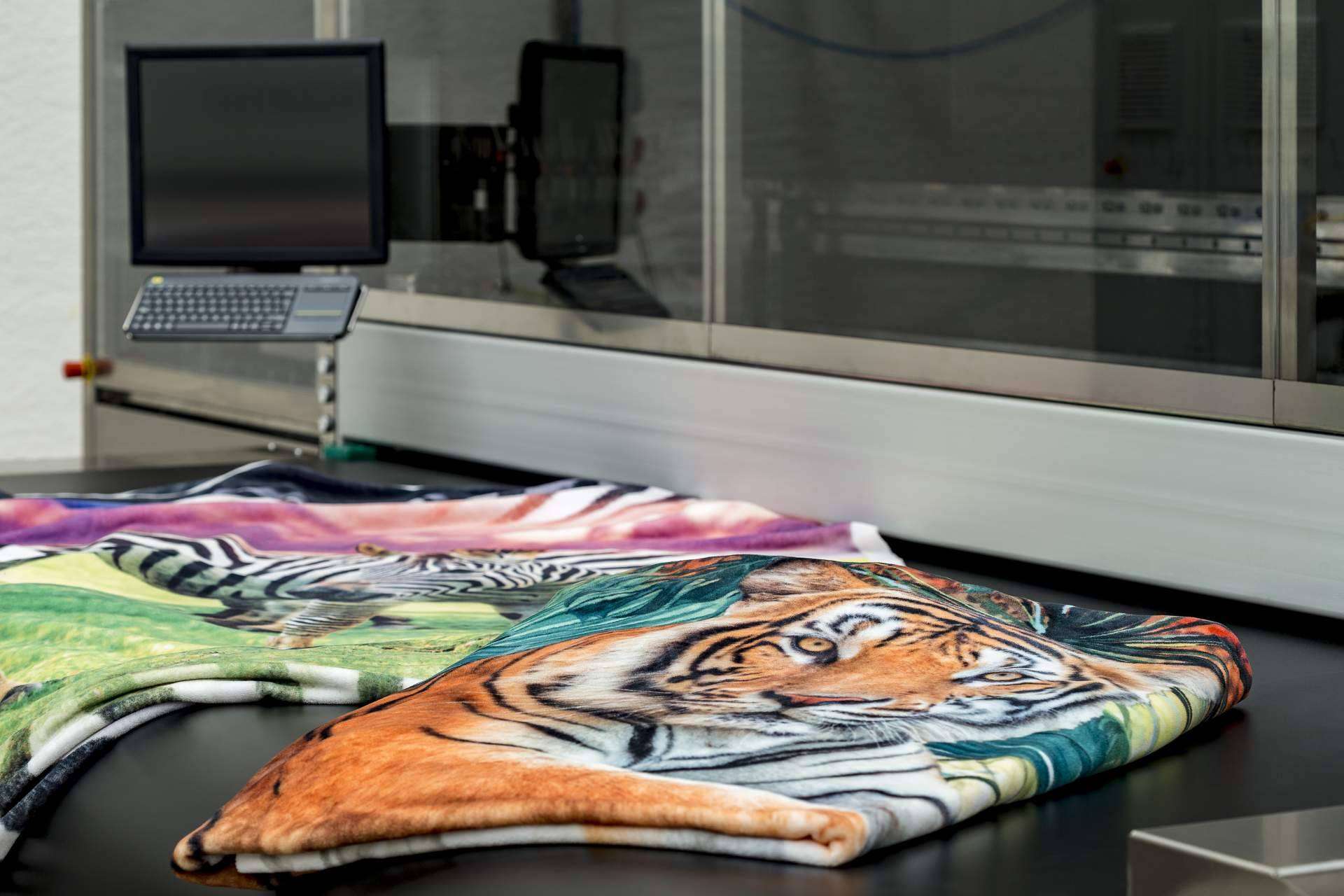 Maquinaria para la impresión digital textil en España de la mano de KERAjet