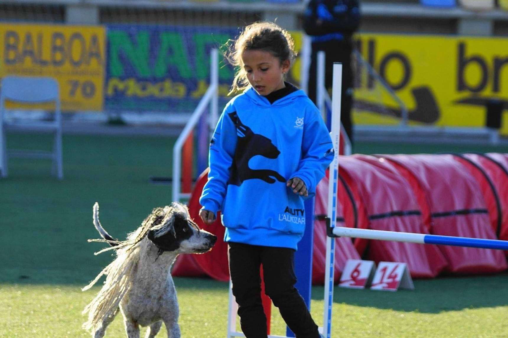 El nuevo curso de educación canina de los sábados de l'Almozara Can Bosc arrancó el pasado 11 de marzo