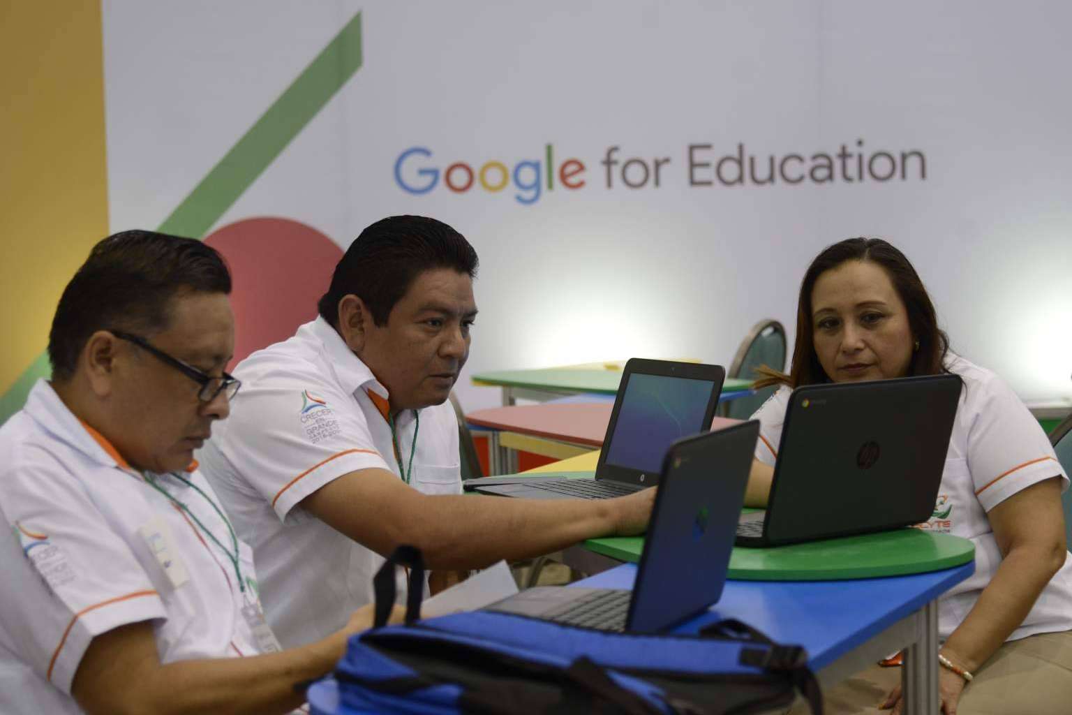 Implementar herramientas mejoradas para transformar un entorno de aprendizaje digital y tener un centro atractivo para los próximos alumnos
