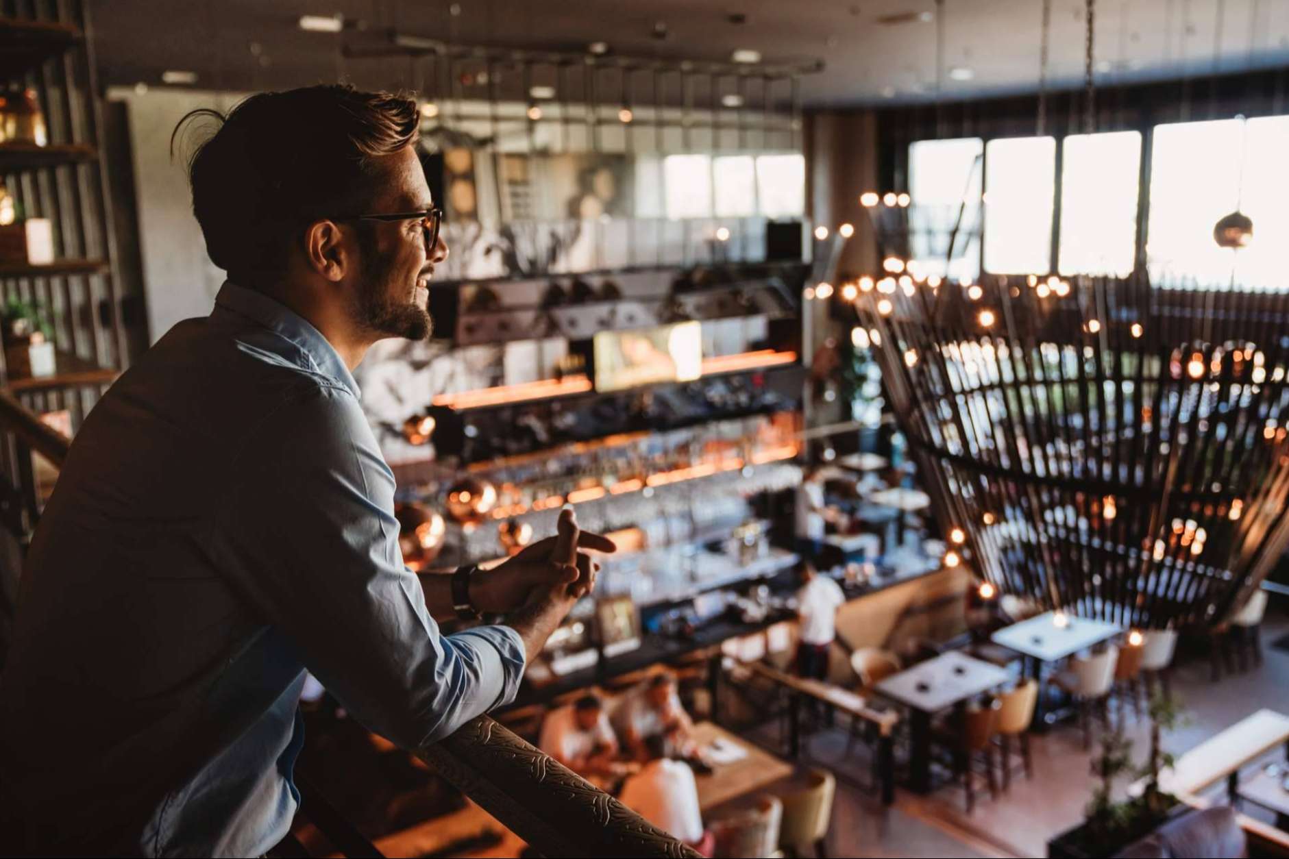 Mejorar el servicio de un restaurante con las estrategias de Oh My Business