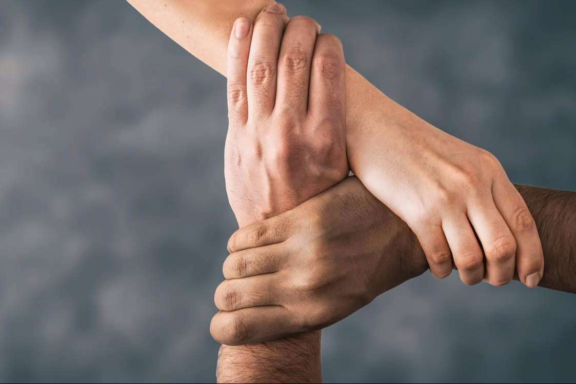 Grabarte 360 y Asociación Nazaret se juntan para luchar contra la pobreza infantil