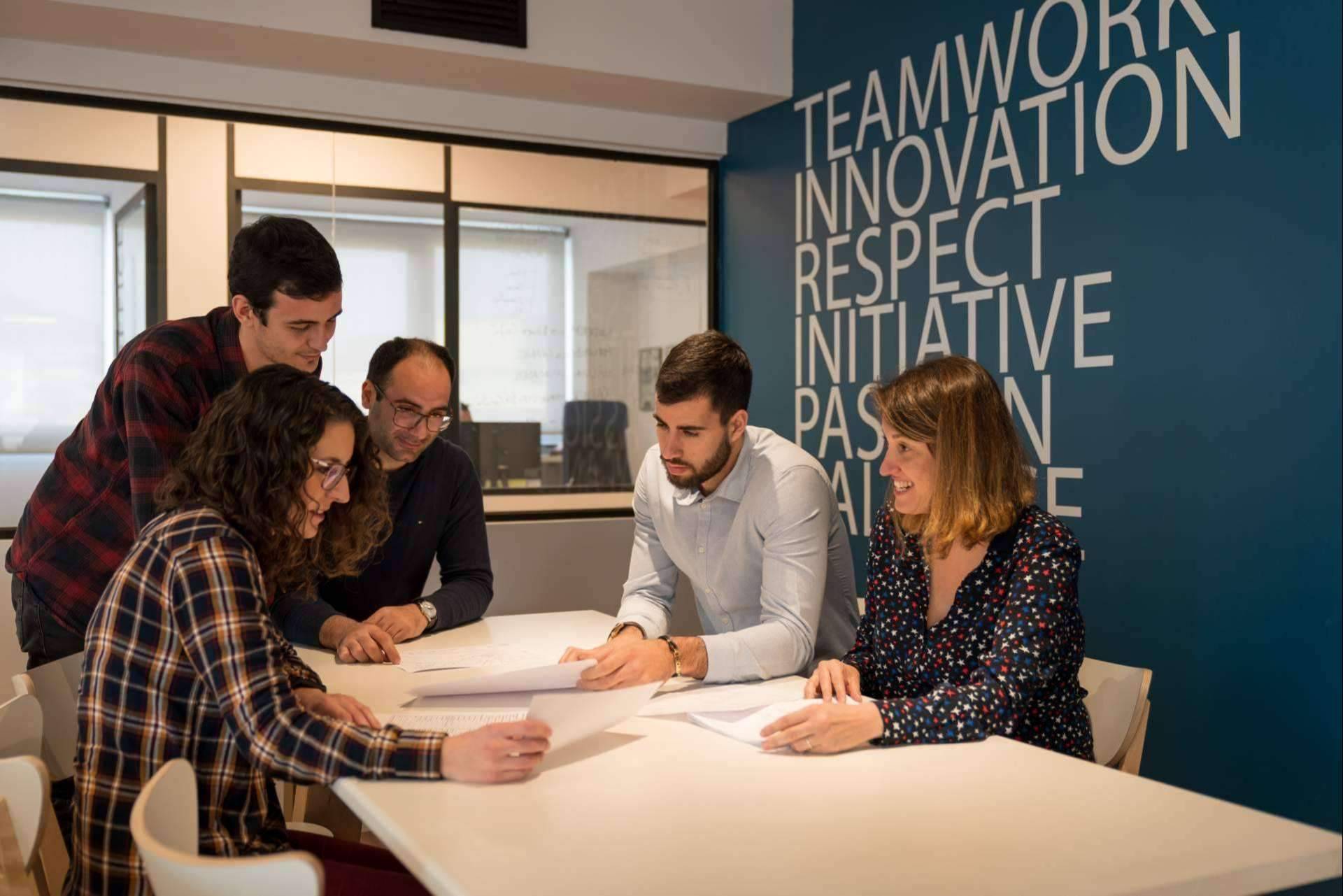 Projectum.es habla de la importancia que tiene para los profesionales de la ingeniería y arquitectura contar con herramientas digitales