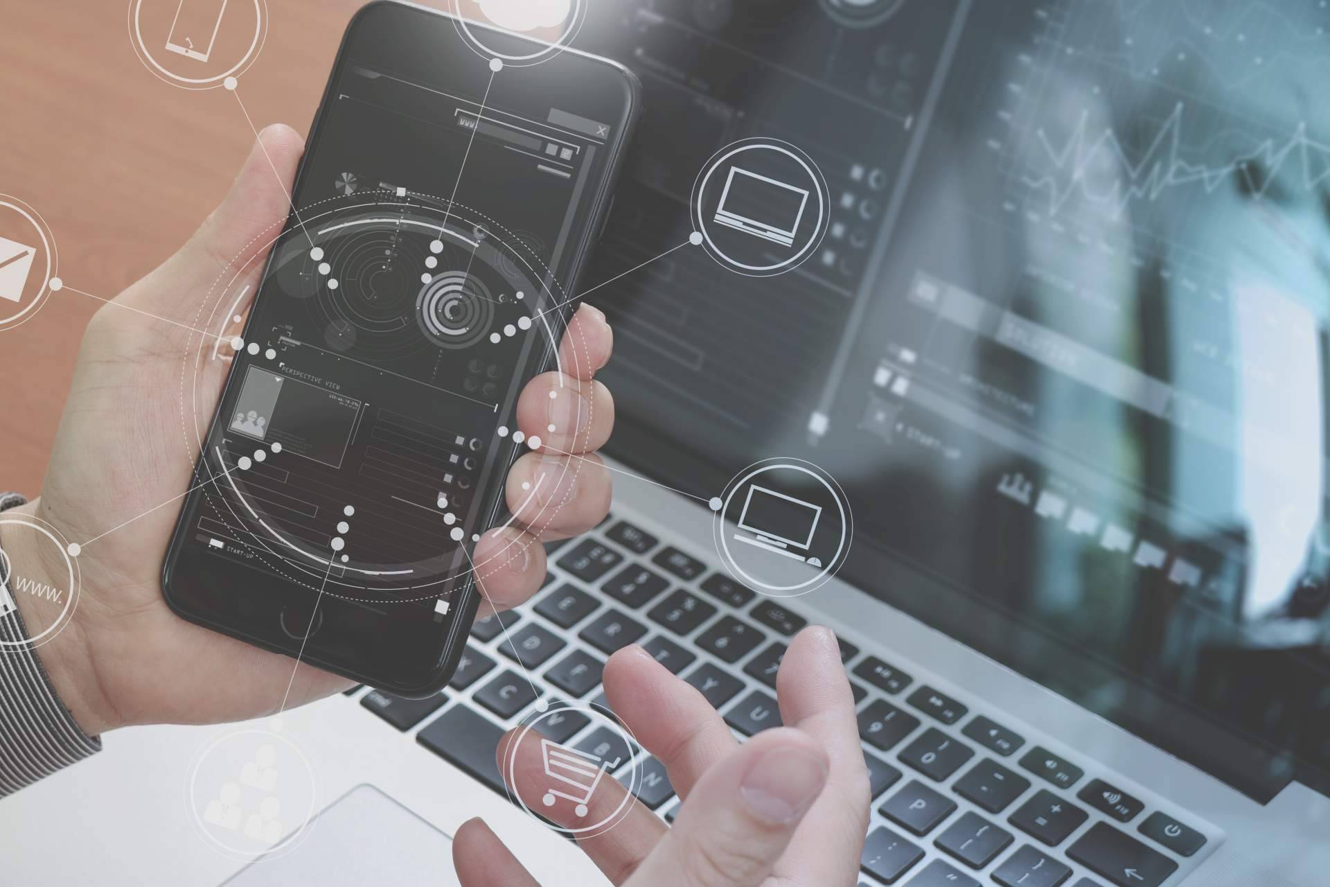 Desarrollo Web Total se orienta en el desarrollo de aplicaciones móviles flexibles, escalables, seguras y ágiles para Android e iOS