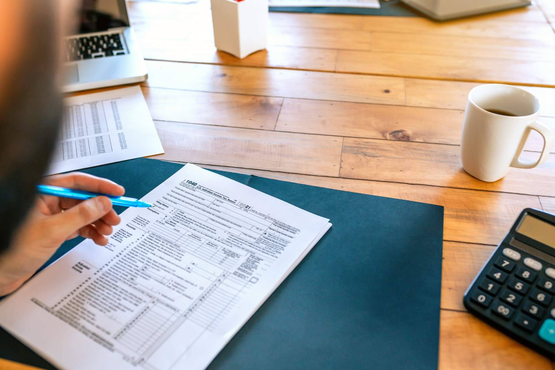 Gestiones 24 ofrece un servicio para gestionar la Declaración de la Renta 2023