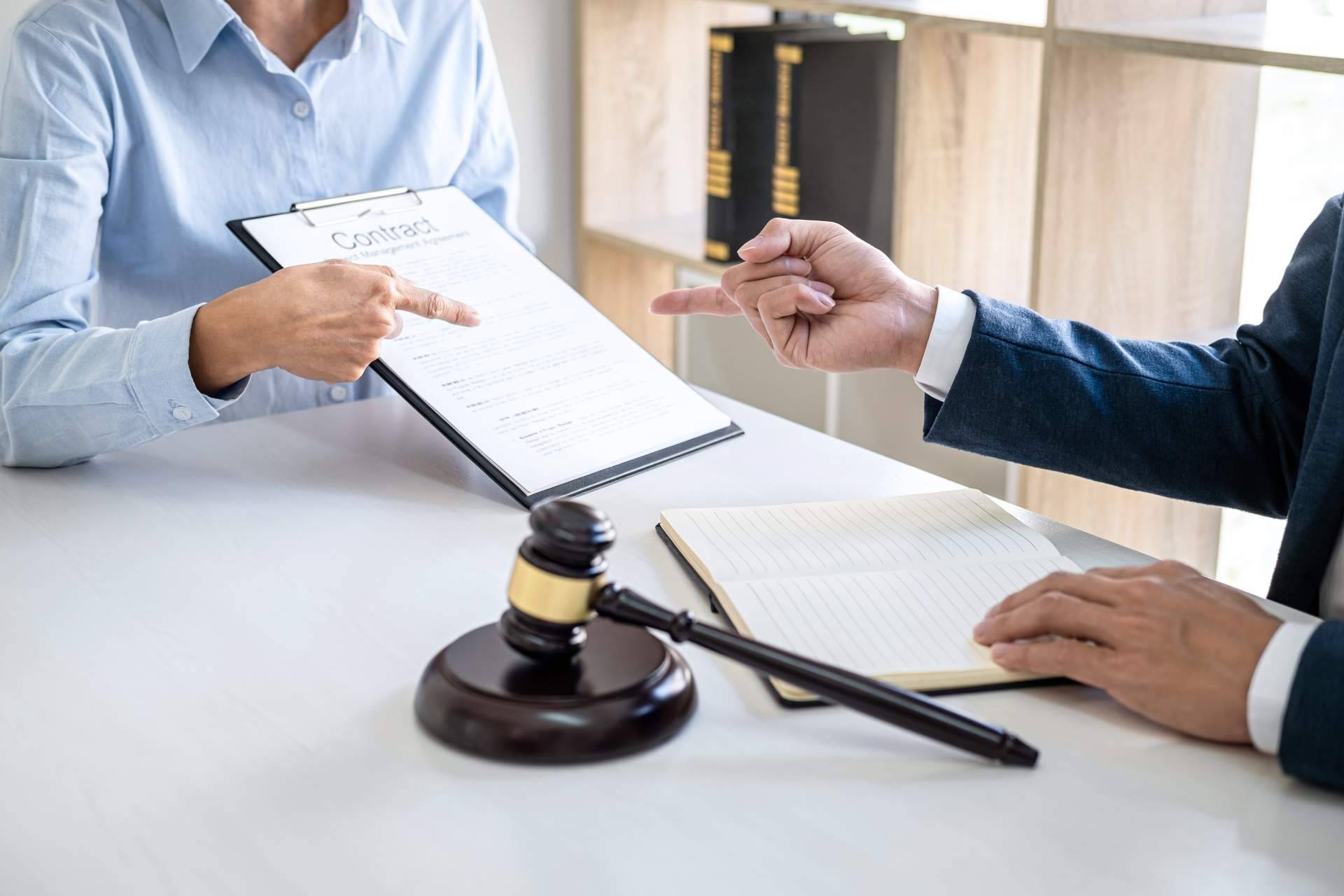 Una clienta de Abogados Para Tus Deudas cancela su deuda y logra la libertad financiera