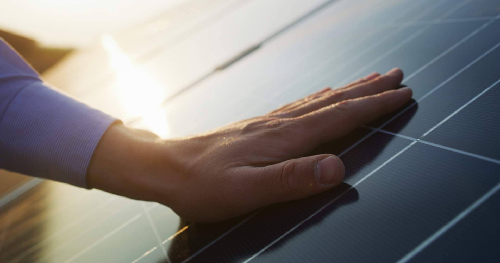 La asesoría de Rebacas sobre los kits de placas solares