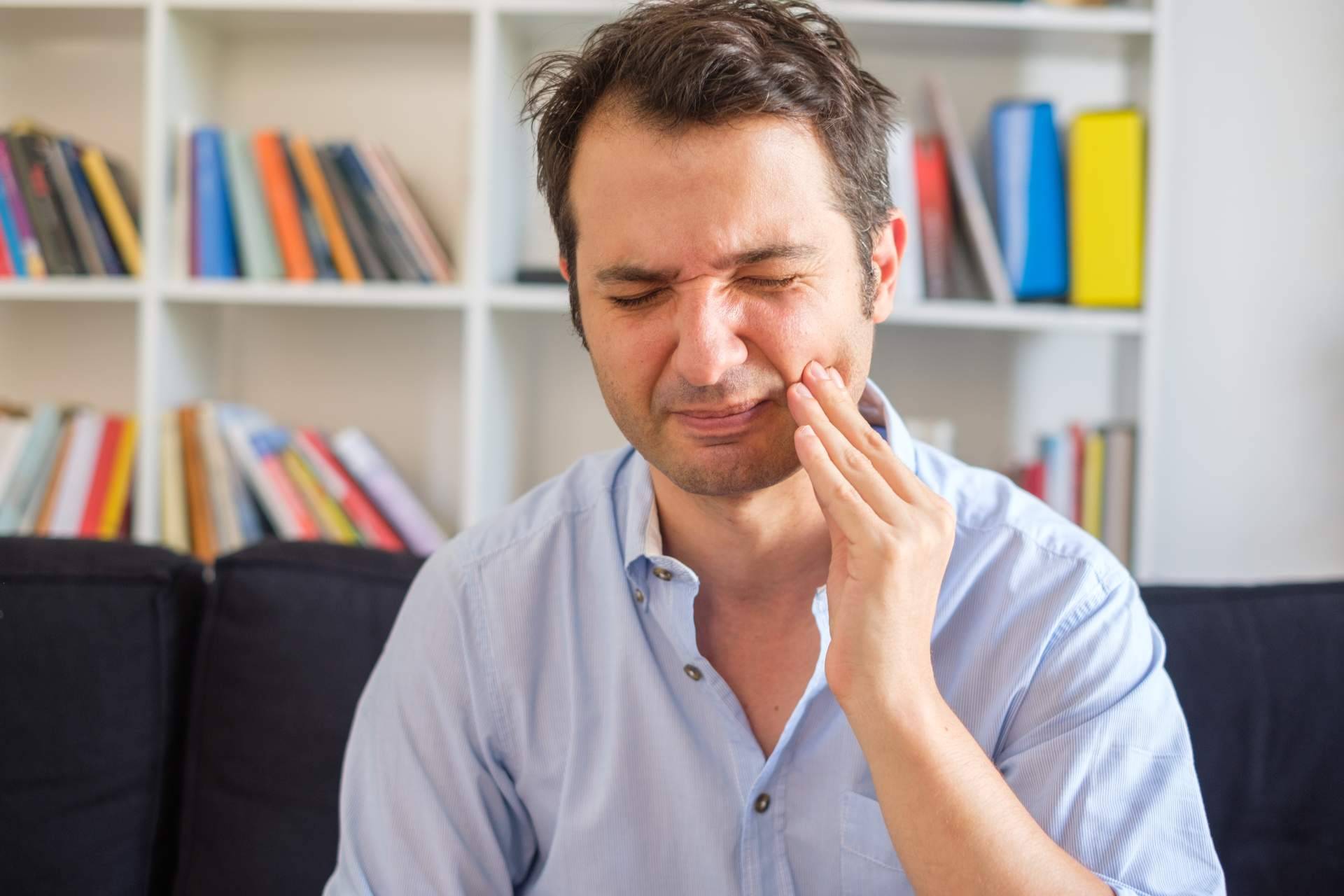 Clínica Dental Delgado ofrece tratamientos de periodoncia a través de odontólogos especializados