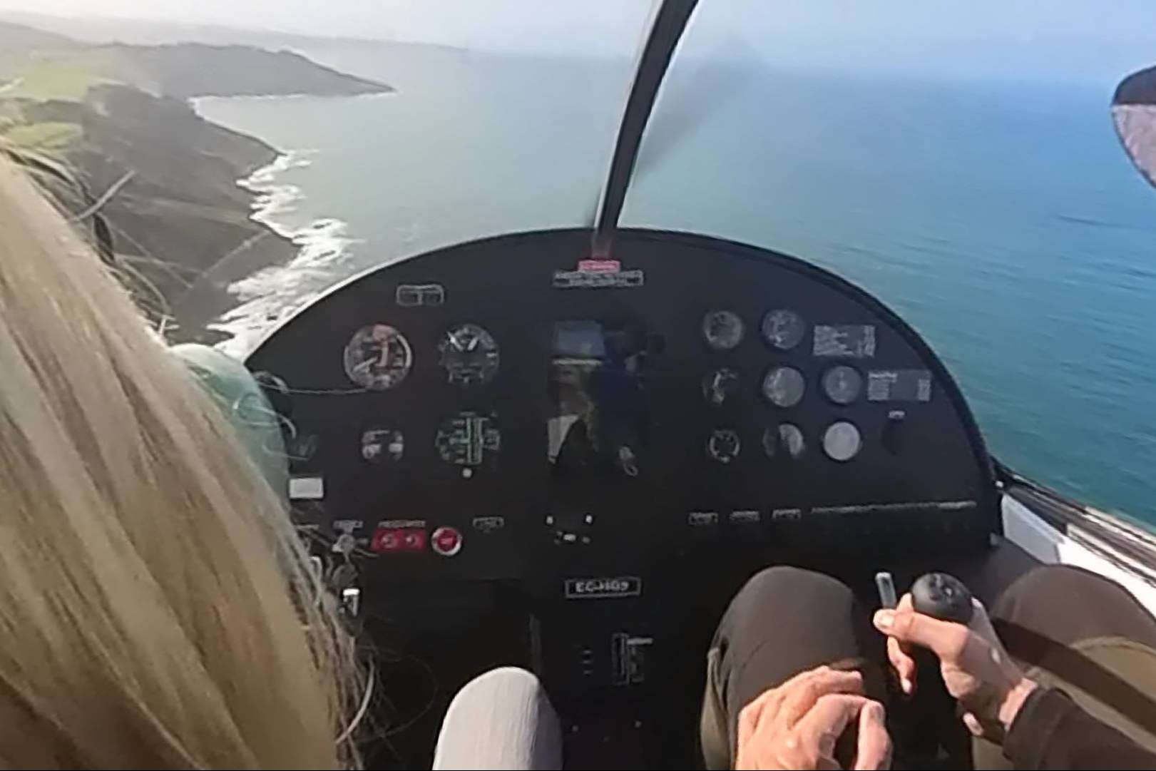 ¿Se puede aterrizar un avión sin tener ni idea de volar?