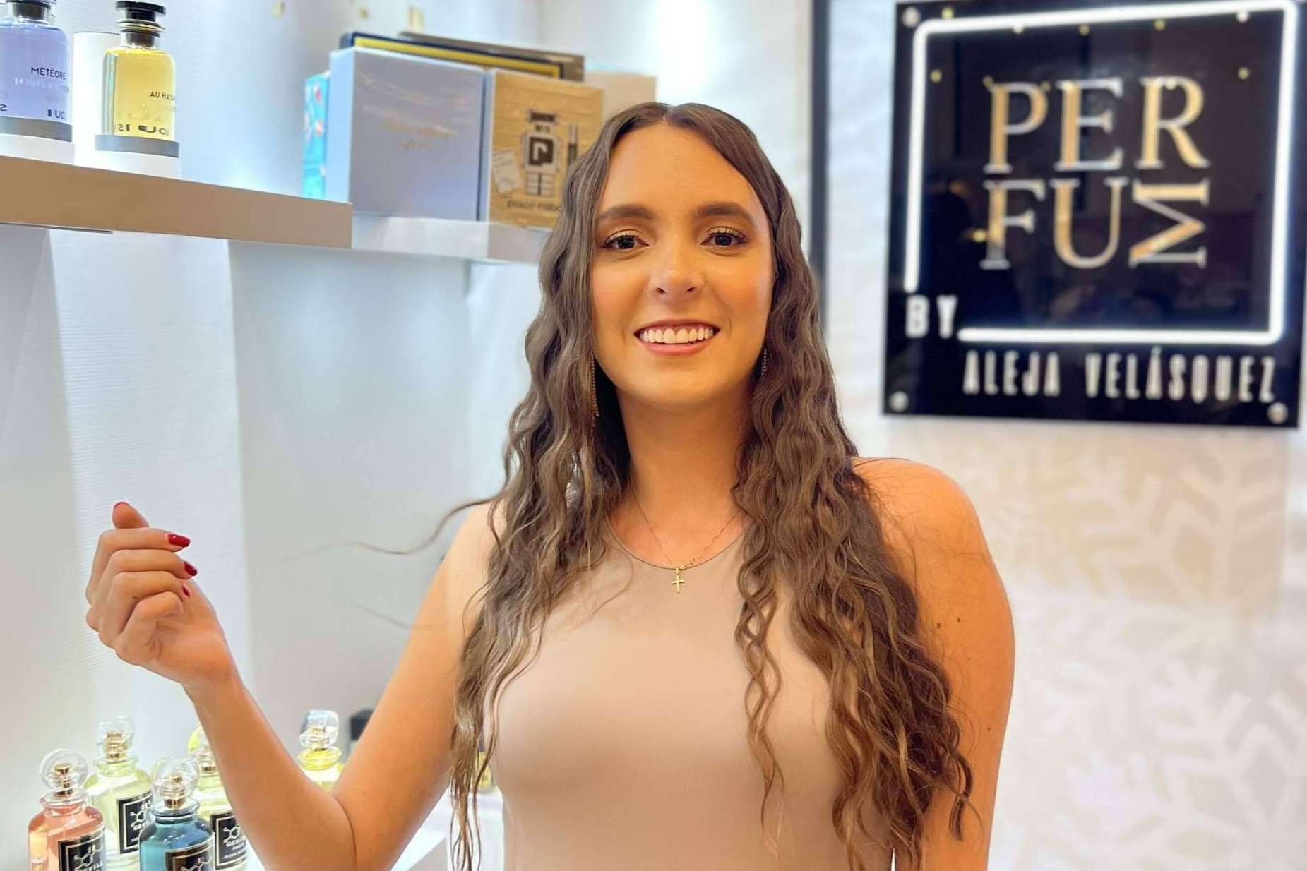 La historia detrás de la marca de perfumes PERFUM by Aleja Velásquez