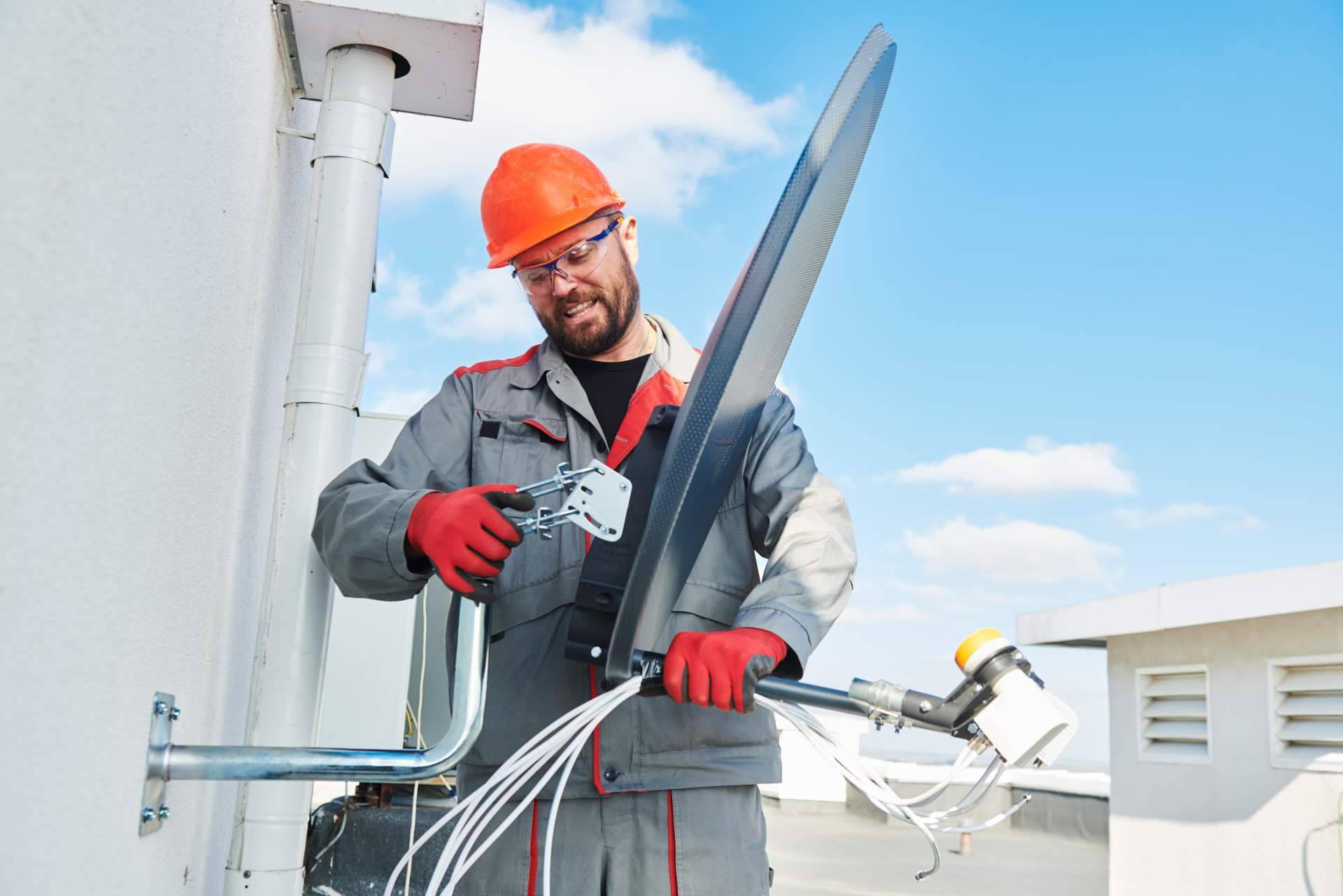 Instalación profesional de antenas parabólicas en Valencia con Antenistas Valencia