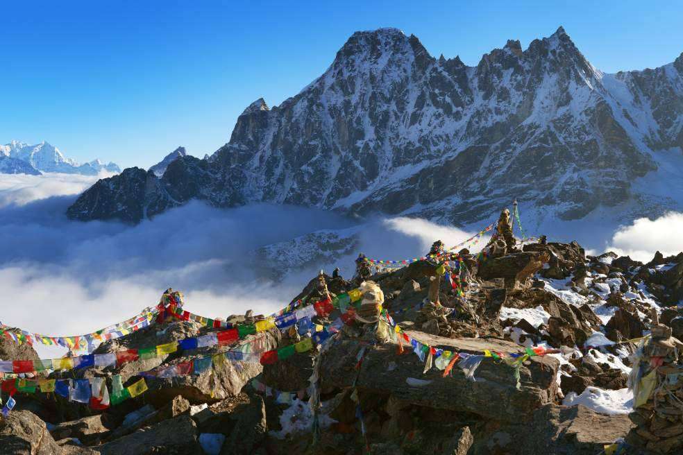 Motorbeach Viajes brinda la posibilidad de ir a la cima del mundo de Nepal en moto