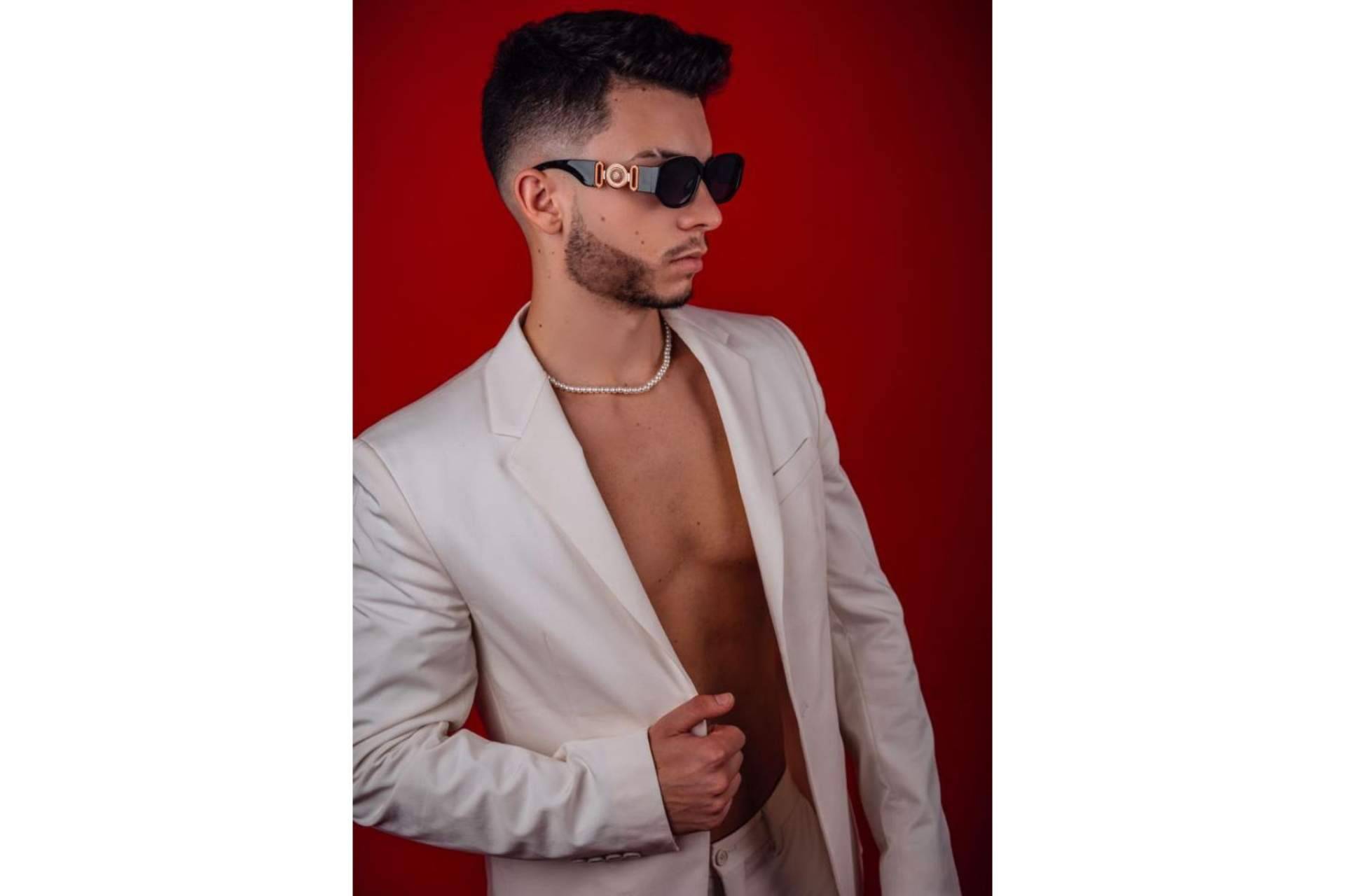 Dolce con 3 sencillos logra más de 500.000 Streams en Spotify