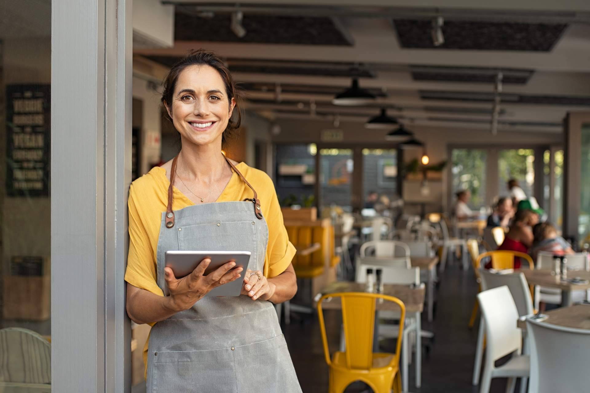 ¿Dónde encontrar un despacho especializado en la compraventa y traspasos restaurantes? HostelerosBCN