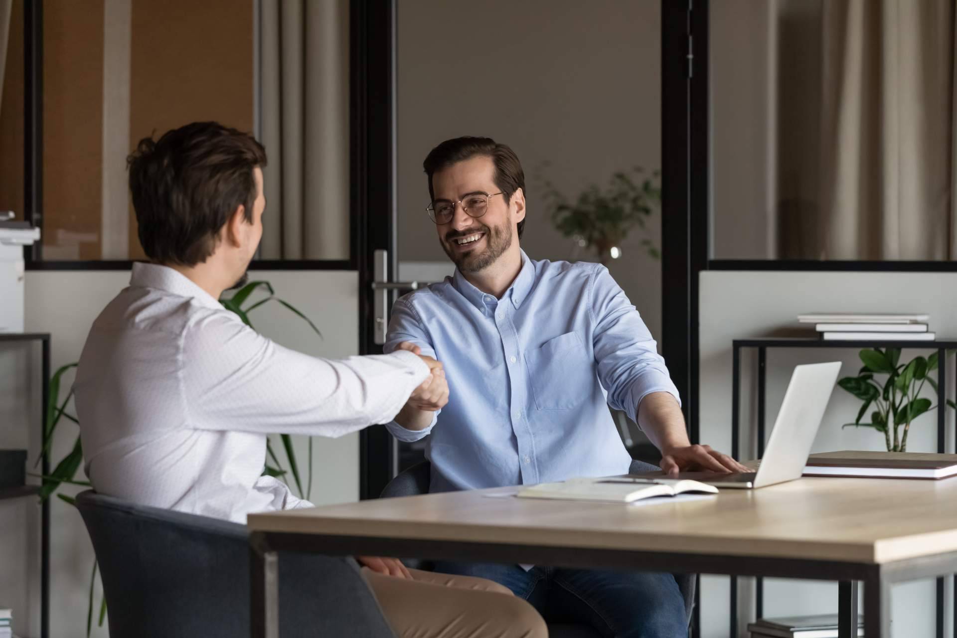 Beneficios de contratar en M&L Consulting a un Agente de la Propiedad Inmobiliaria Colegiado